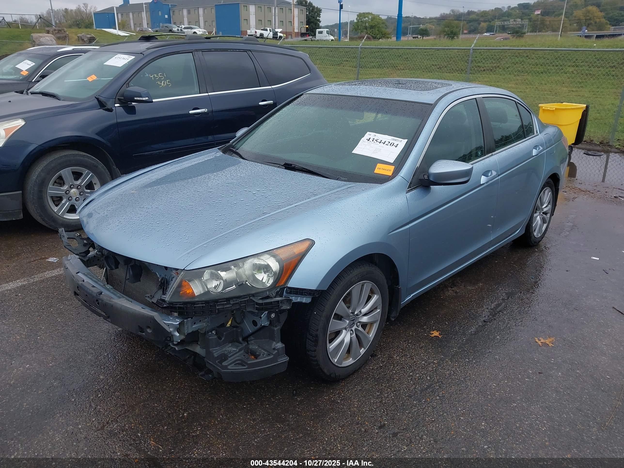 HONDA ACCORD image 2