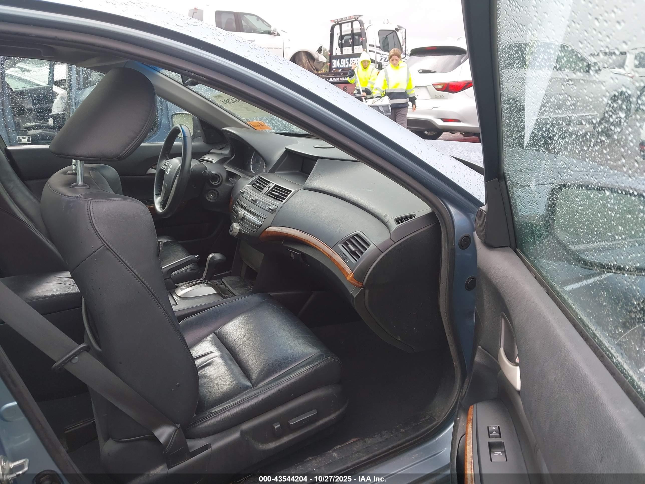 HONDA ACCORD image 5