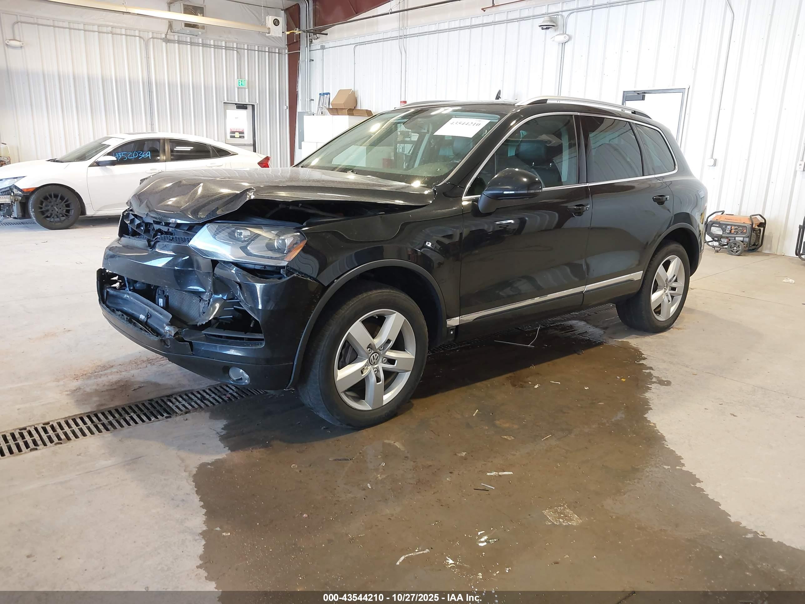 VOLKSWAGEN TOUAREG image 2