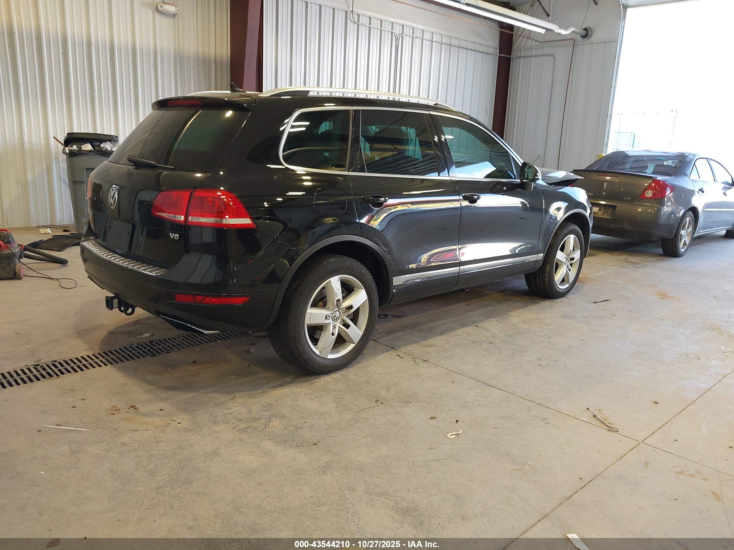 VOLKSWAGEN TOUAREG image 4
