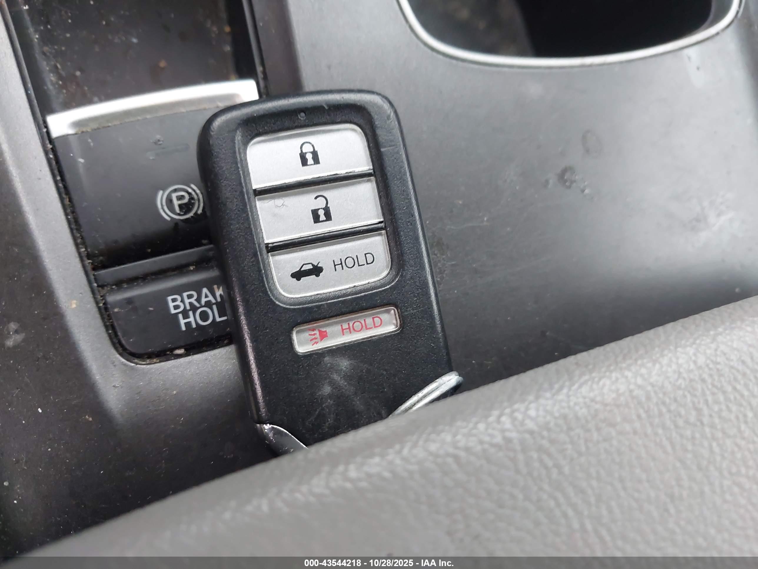 HONDA ACCORD image 11