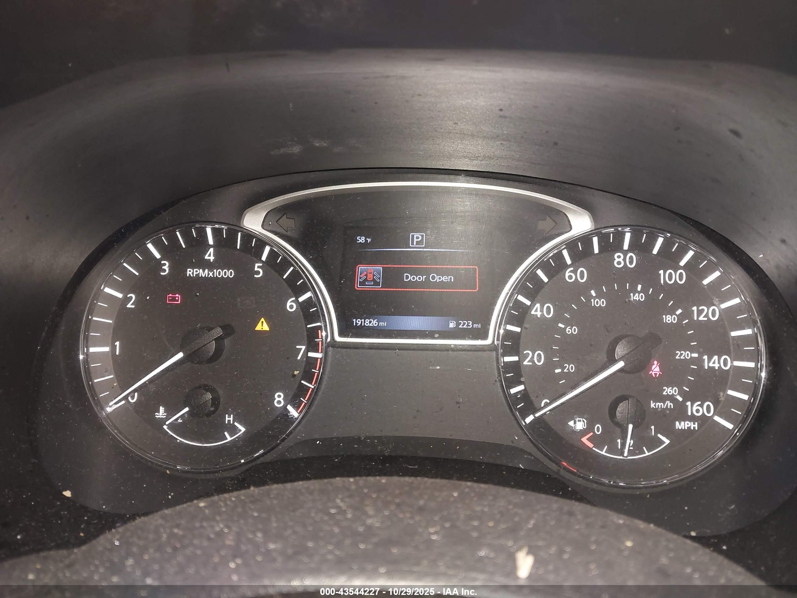 NISSAN PATHFINDER image 7