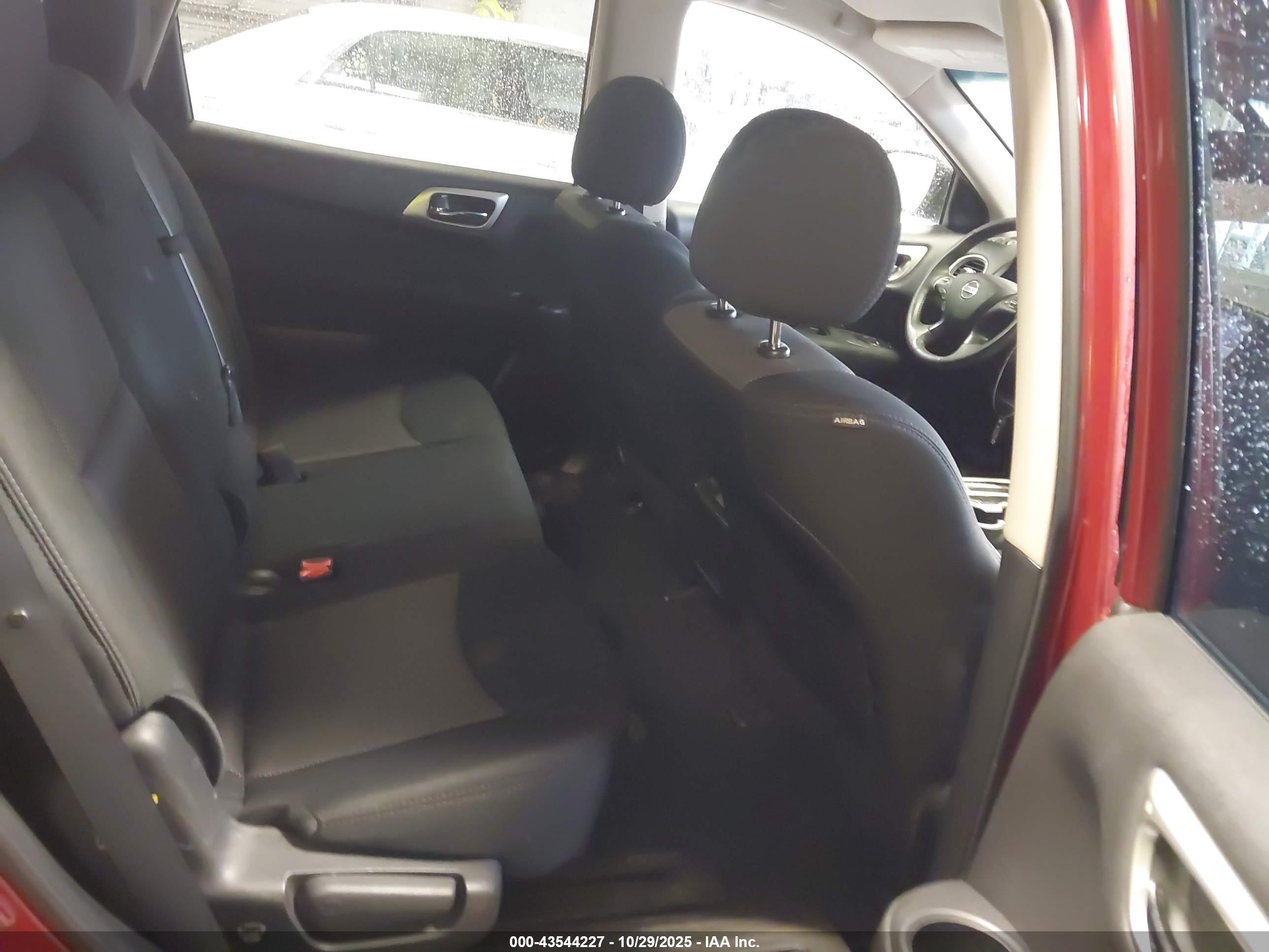NISSAN PATHFINDER image 8