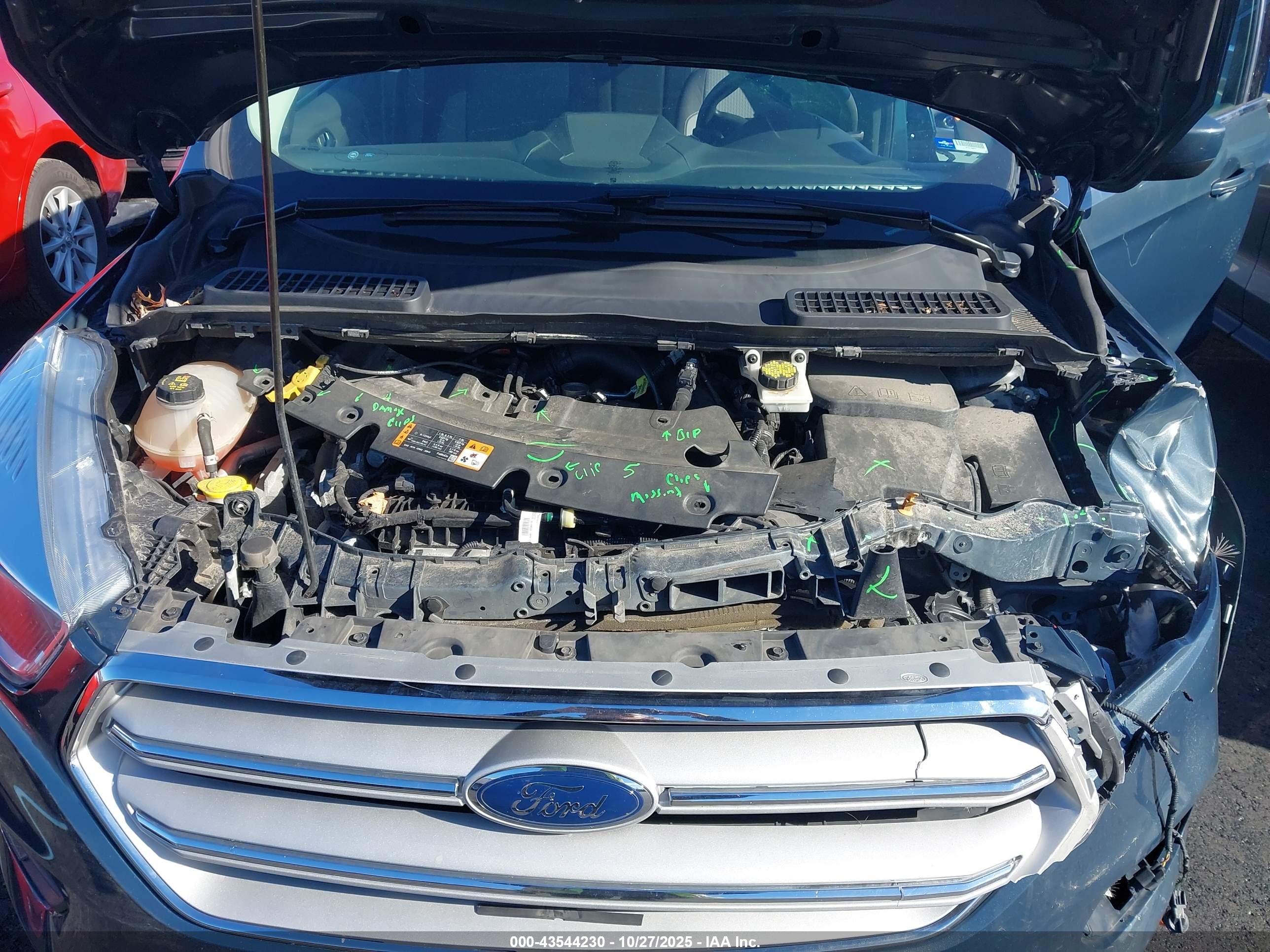 FORD ESCAPE image 10