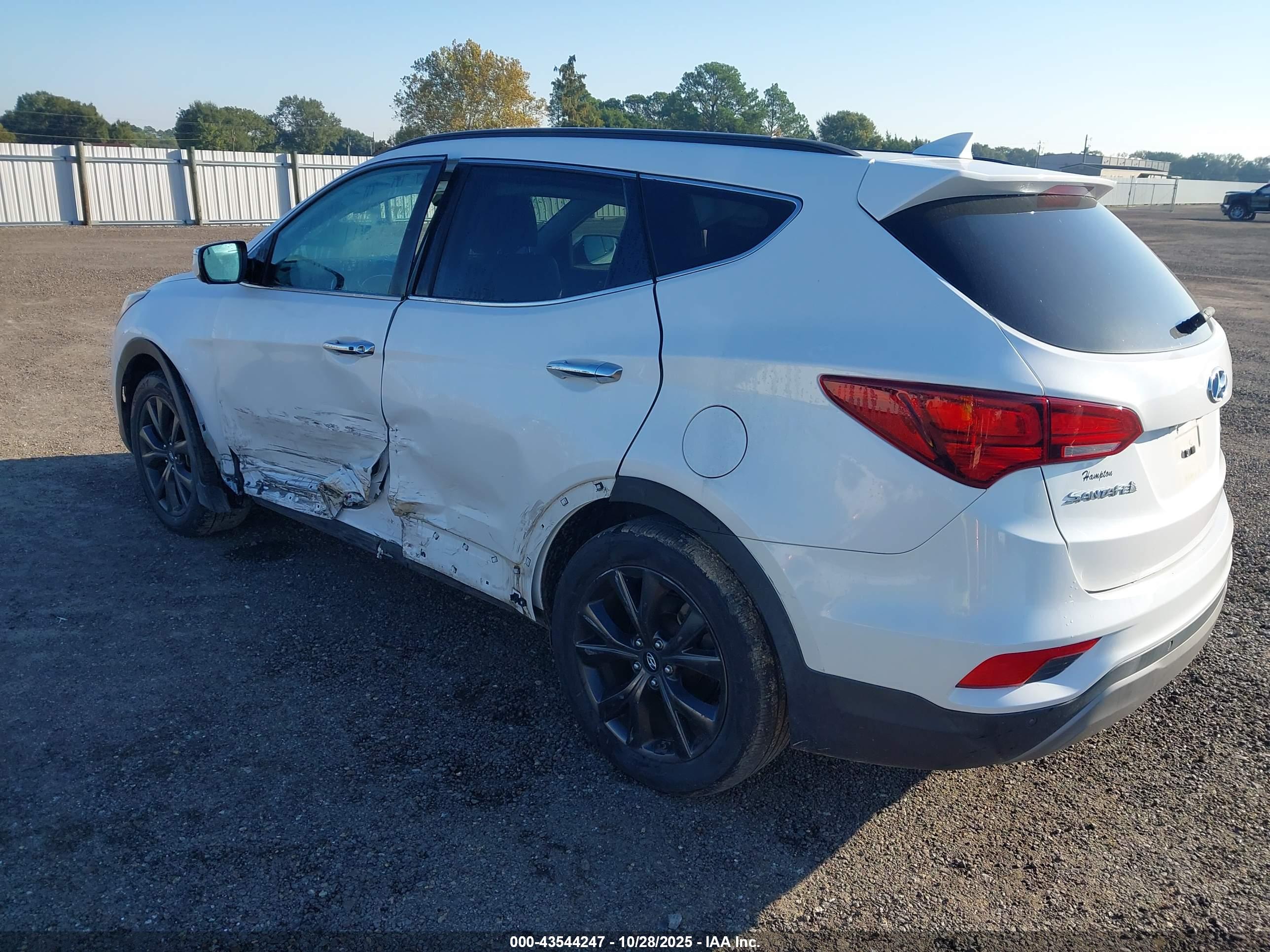 HYUNDAI SANTA image 3