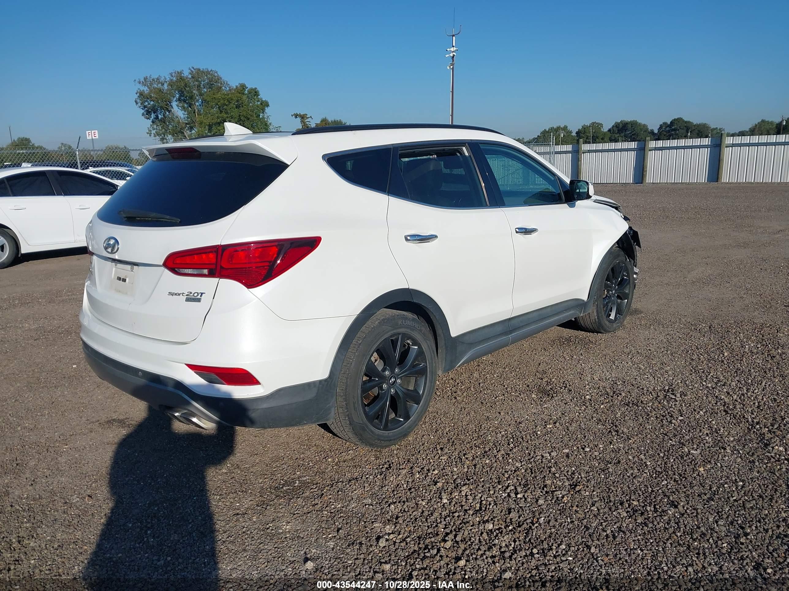 HYUNDAI SANTA image 4