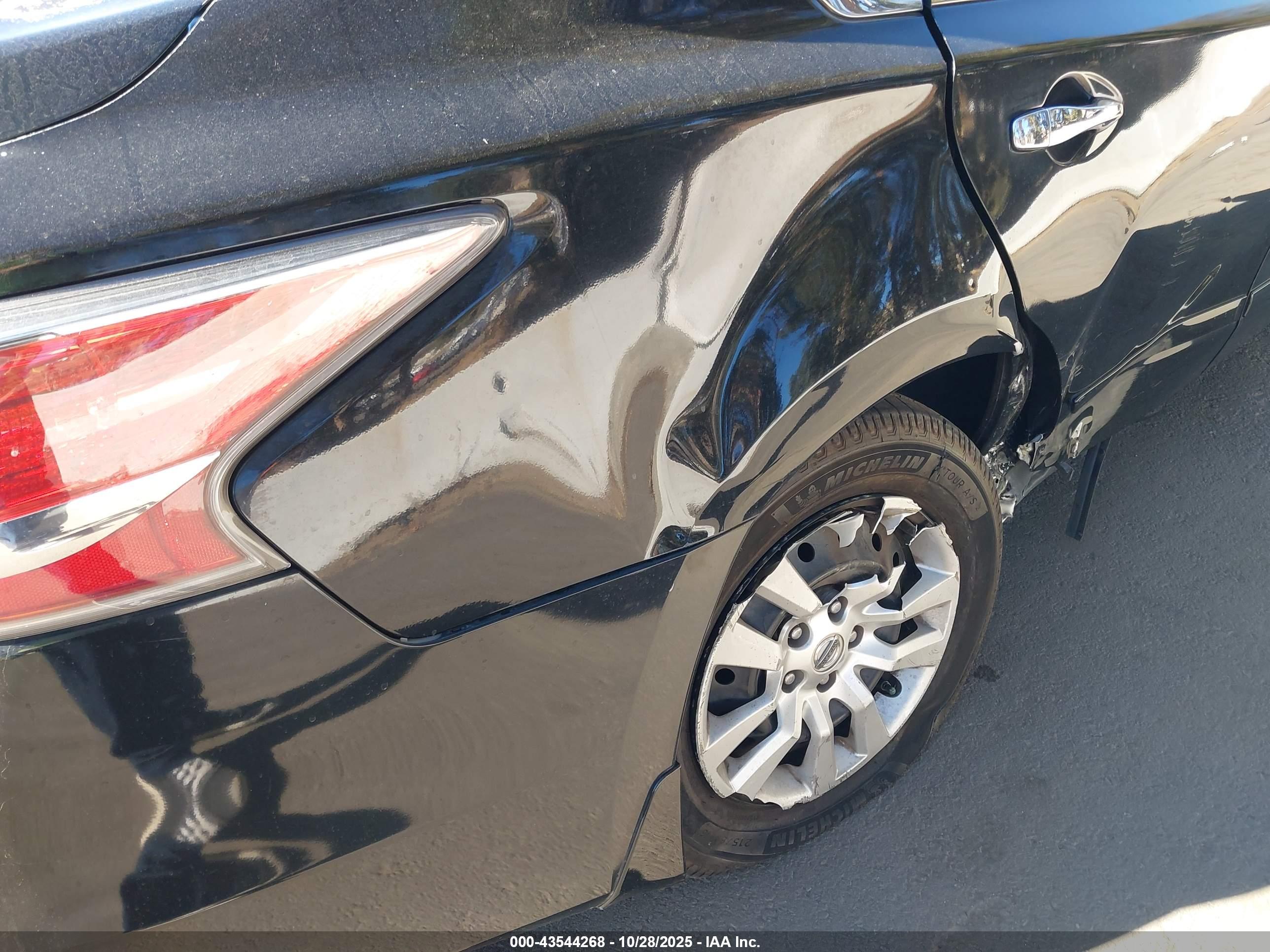 NISSAN ALTIMA image 6
