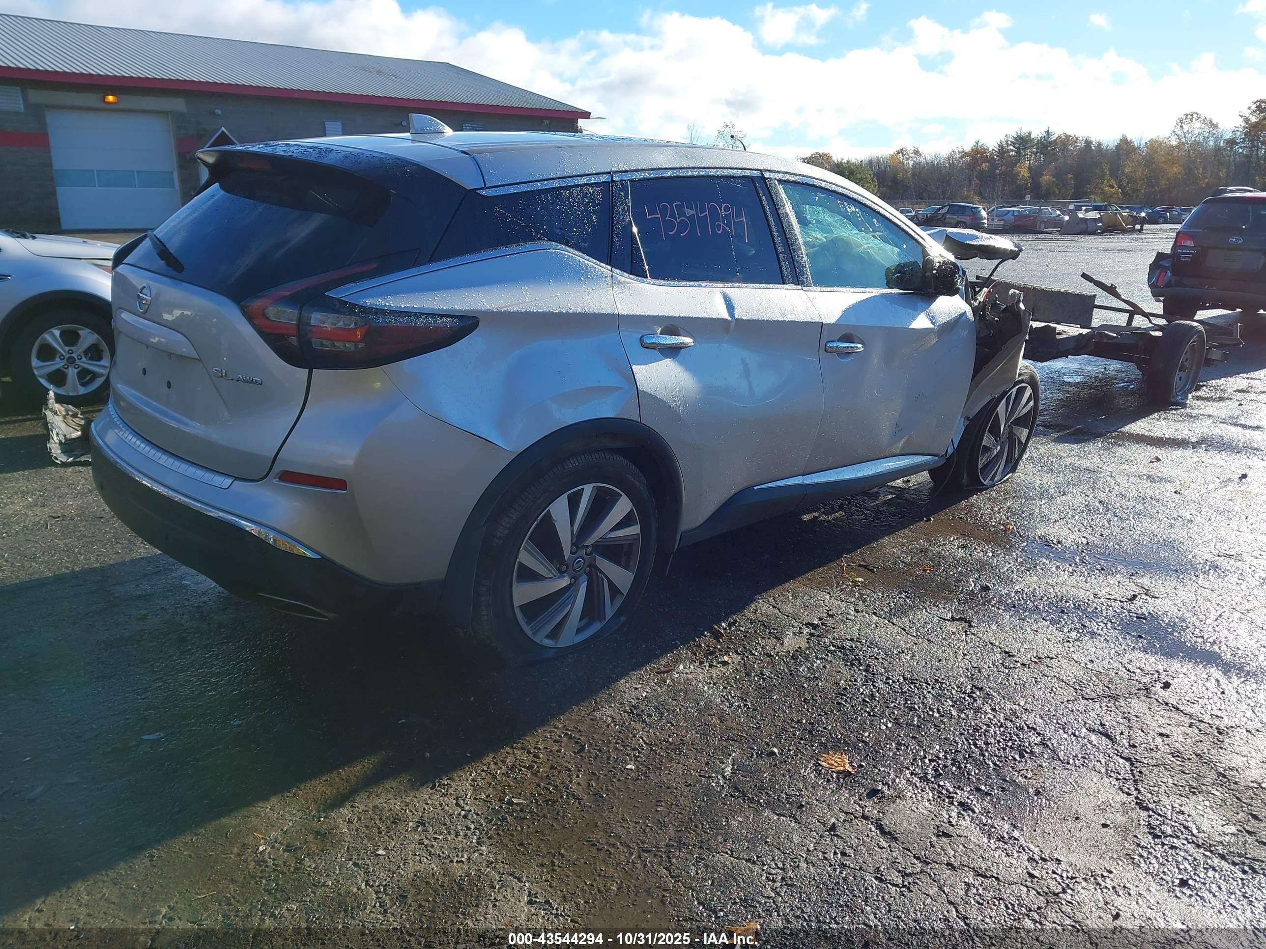 NISSAN MURANO image 4