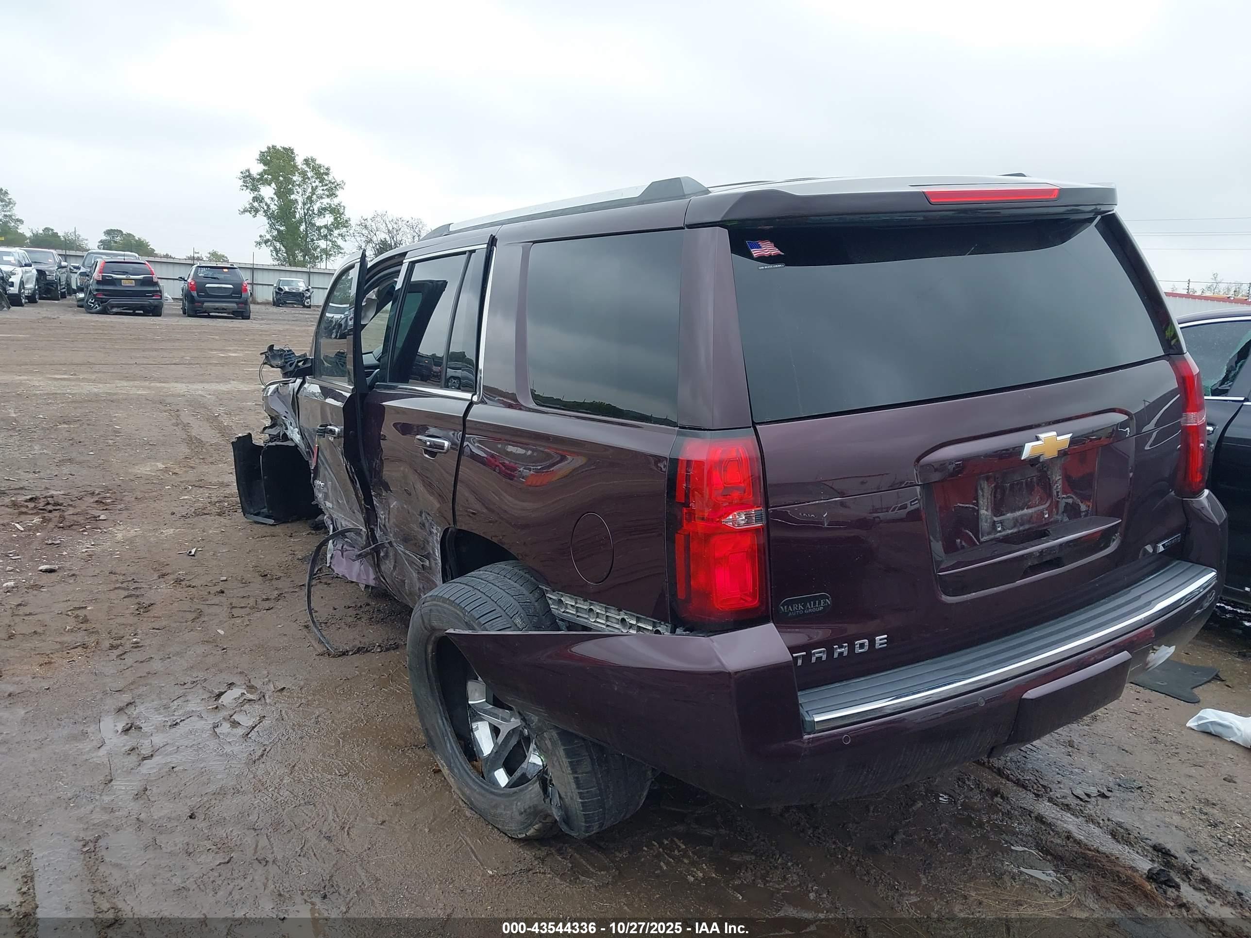 CHEVROLET TAHOE image 3