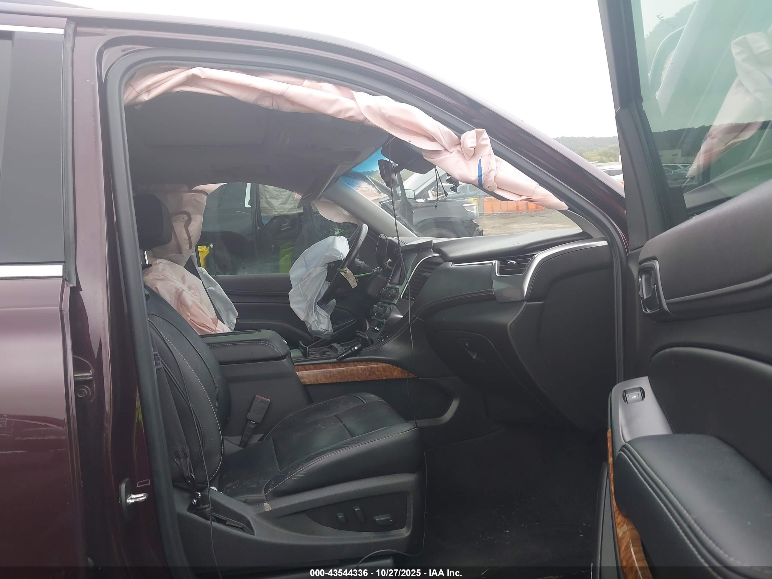 CHEVROLET TAHOE image 5