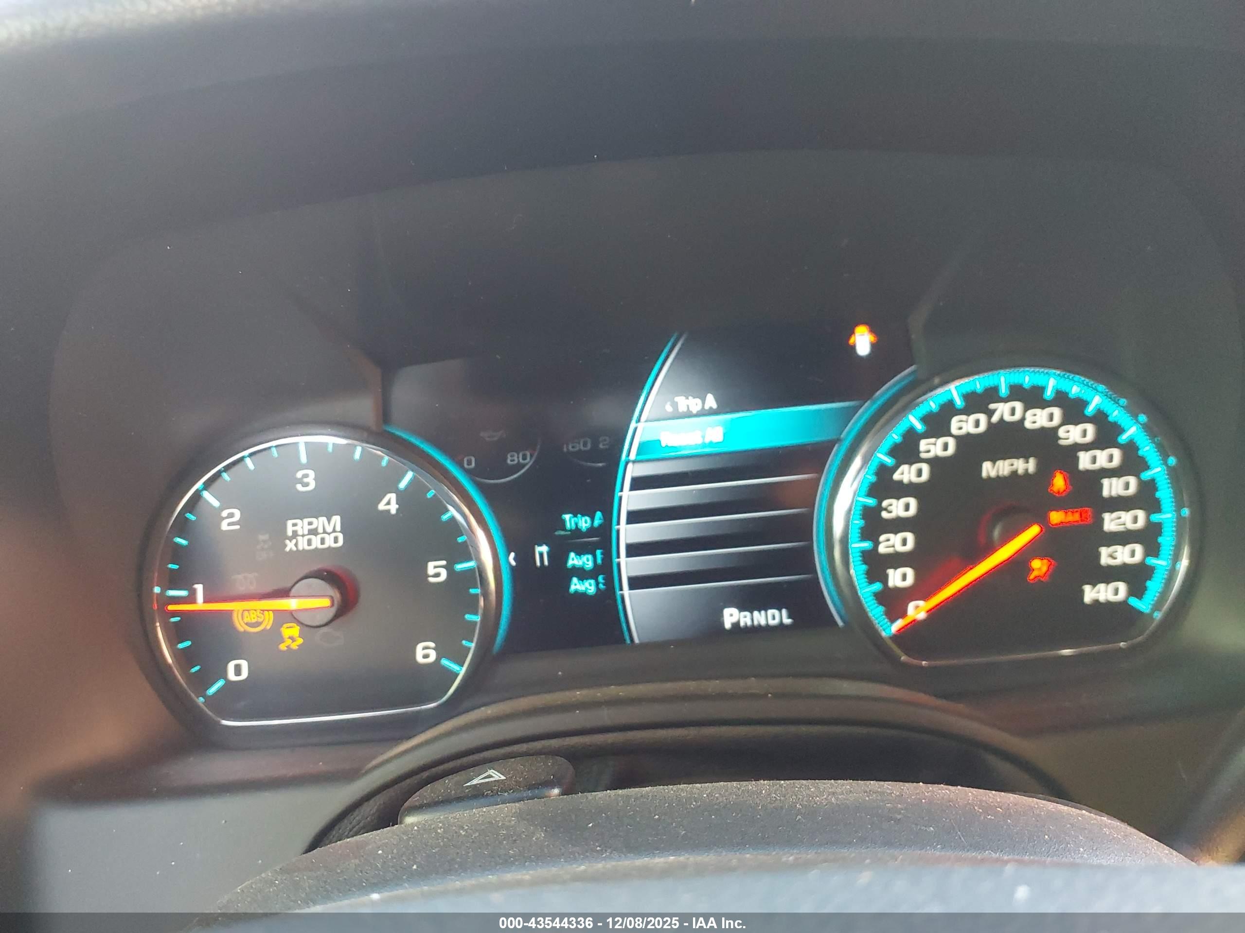 CHEVROLET TAHOE image 7