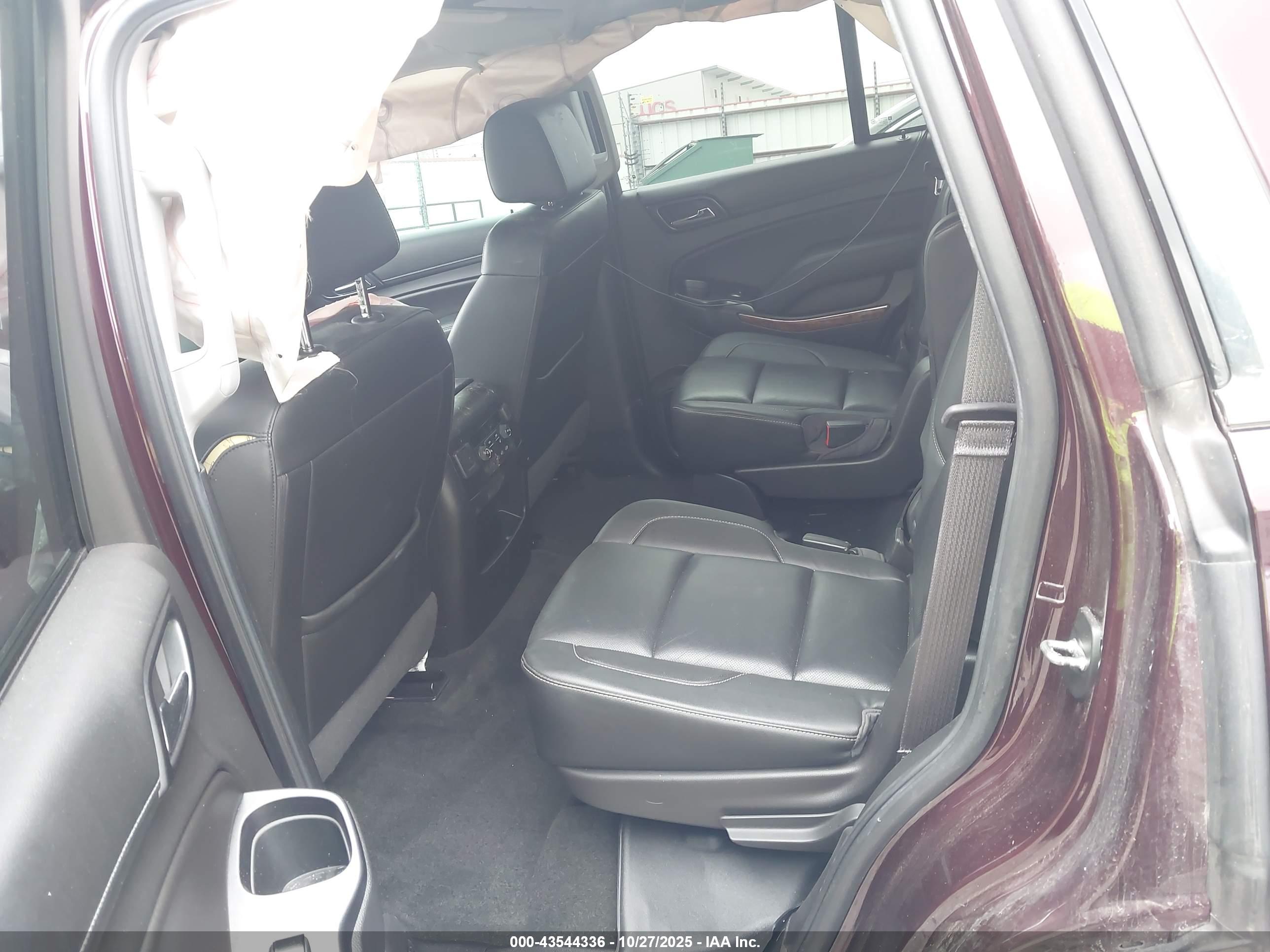CHEVROLET TAHOE image 8
