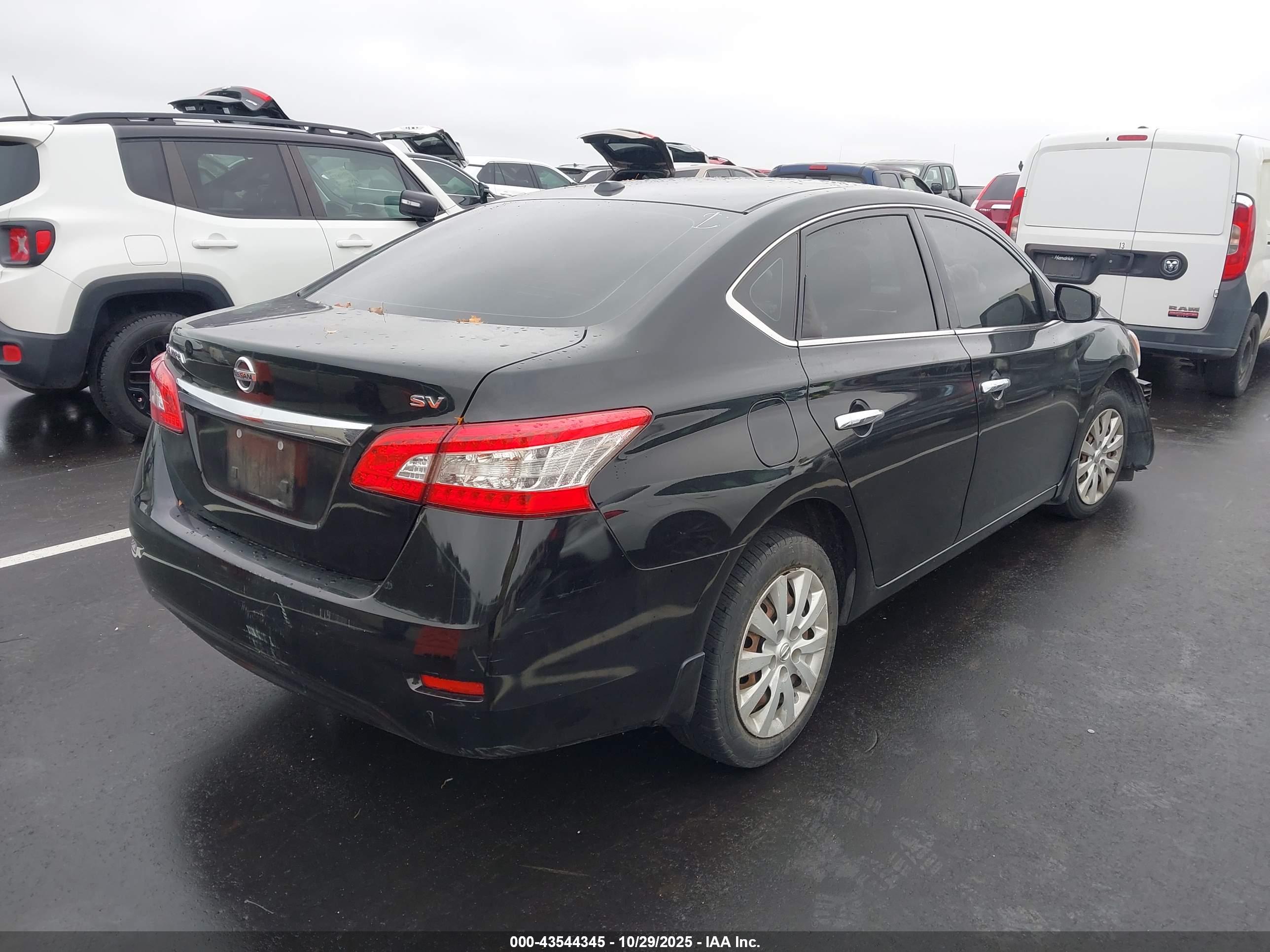 NISSAN SENTRA image 4