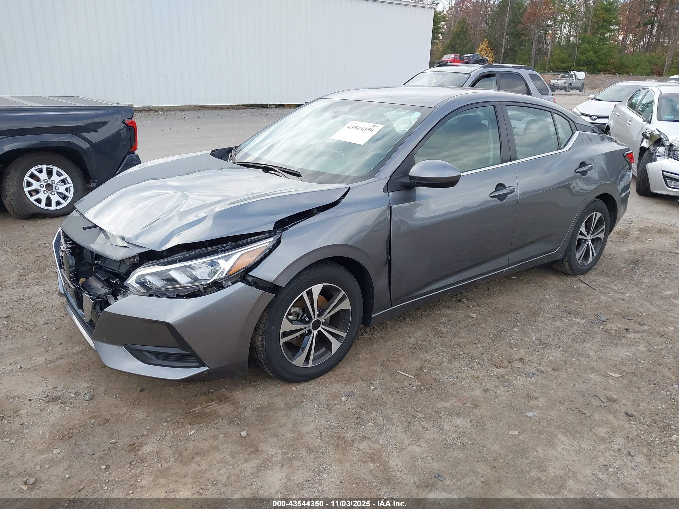 NISSAN SENTRA image 2