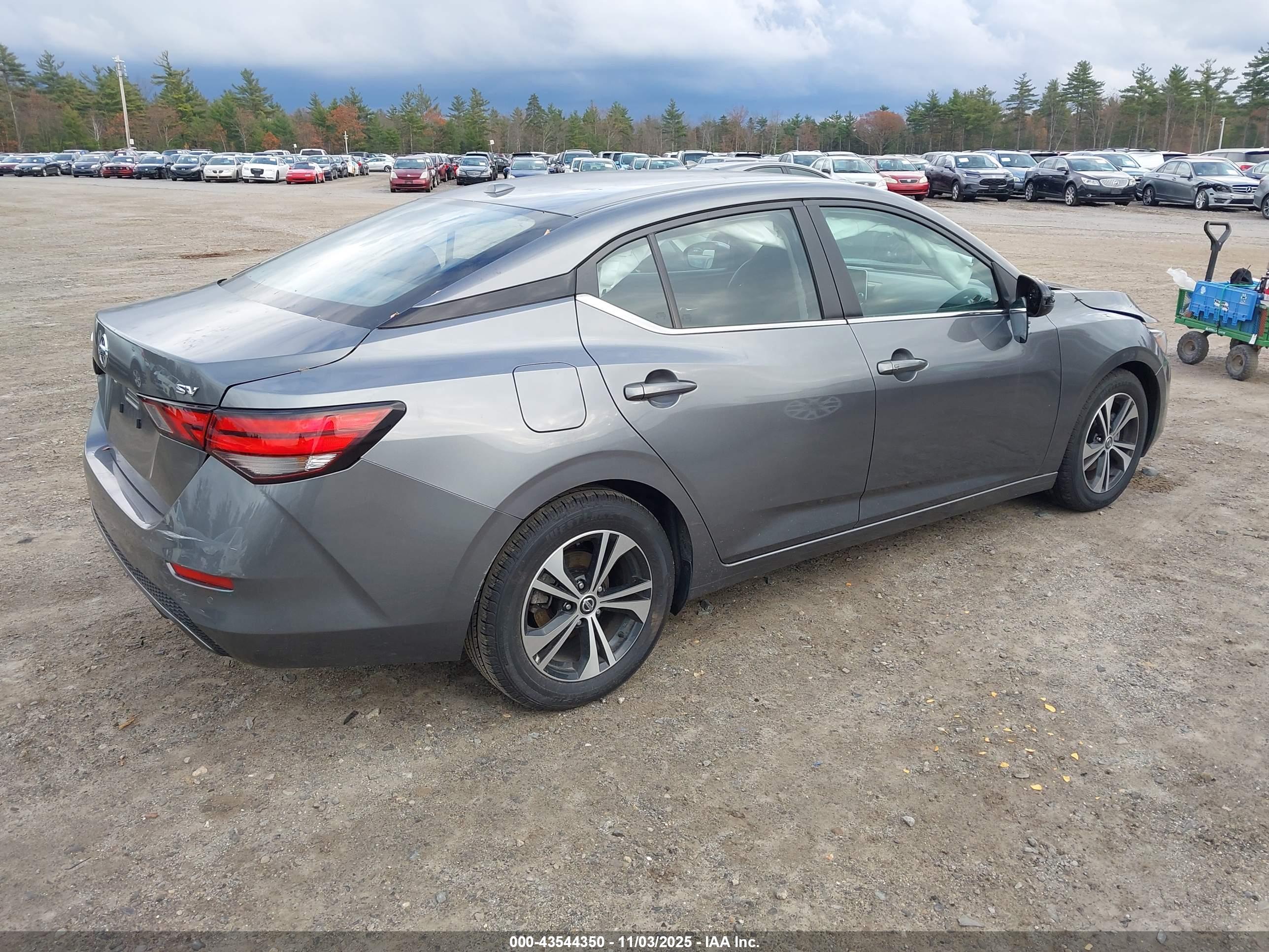 NISSAN SENTRA image 4