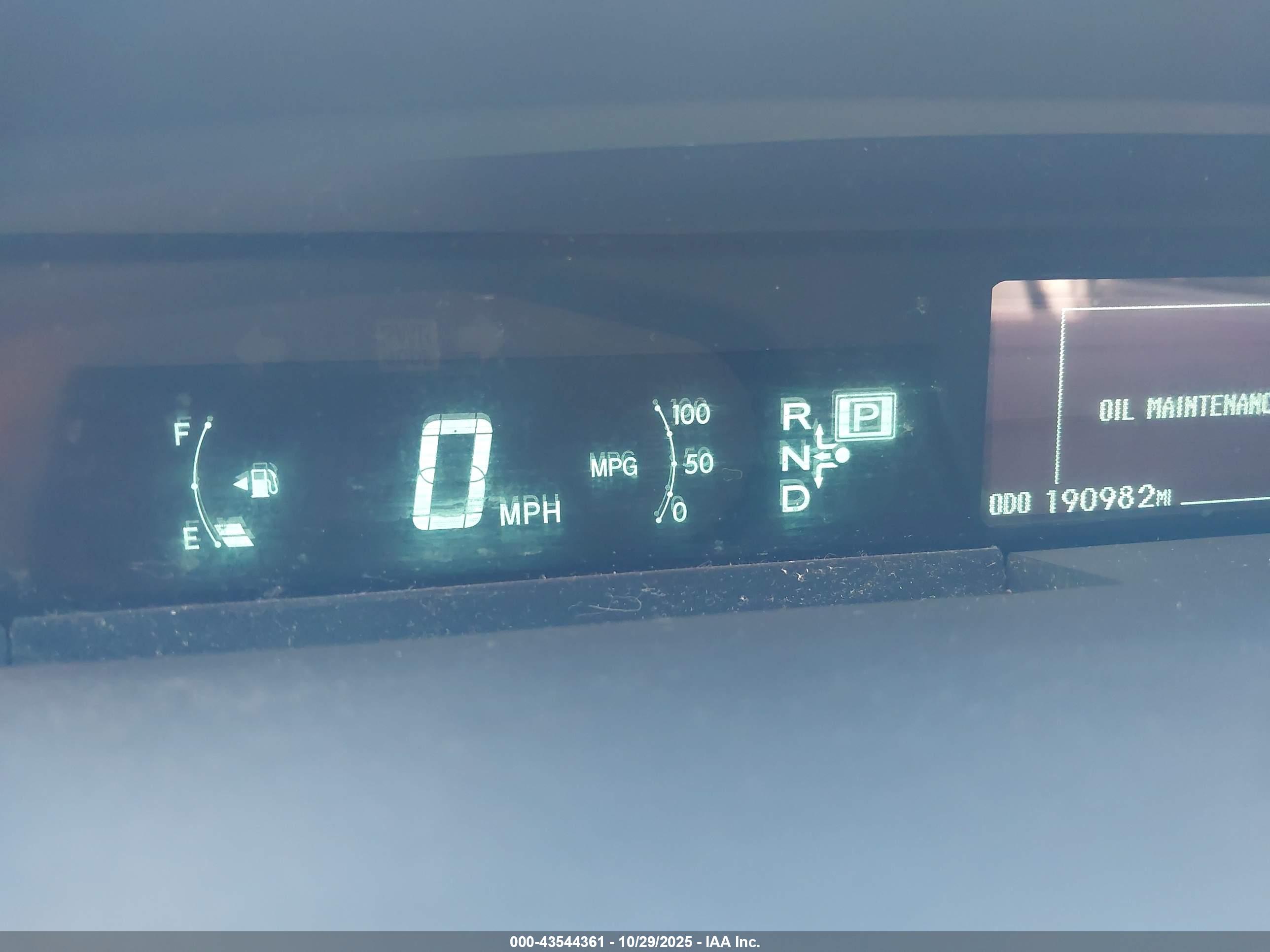 TOYOTA PRIUS image 7