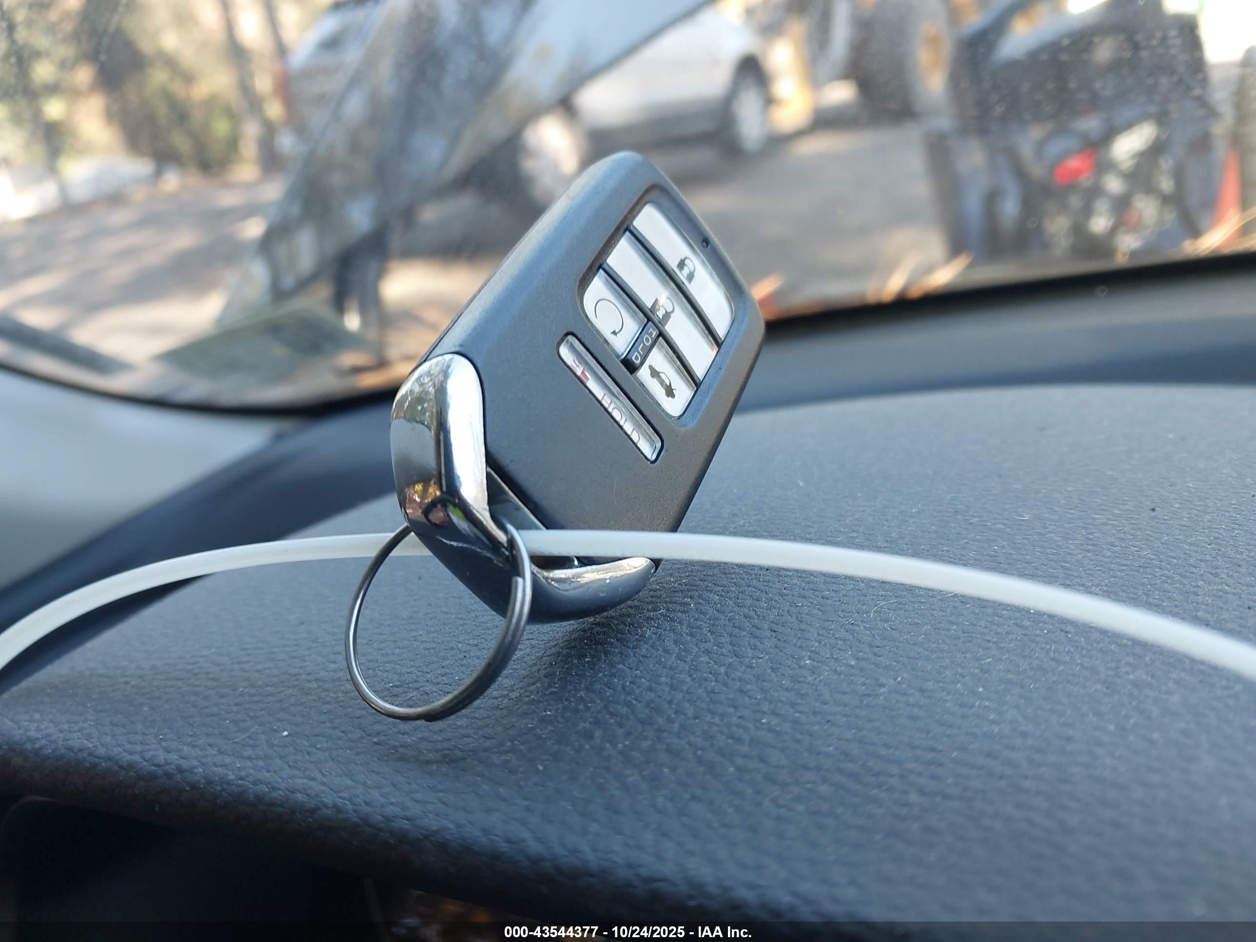 HONDA ACCORD image 11