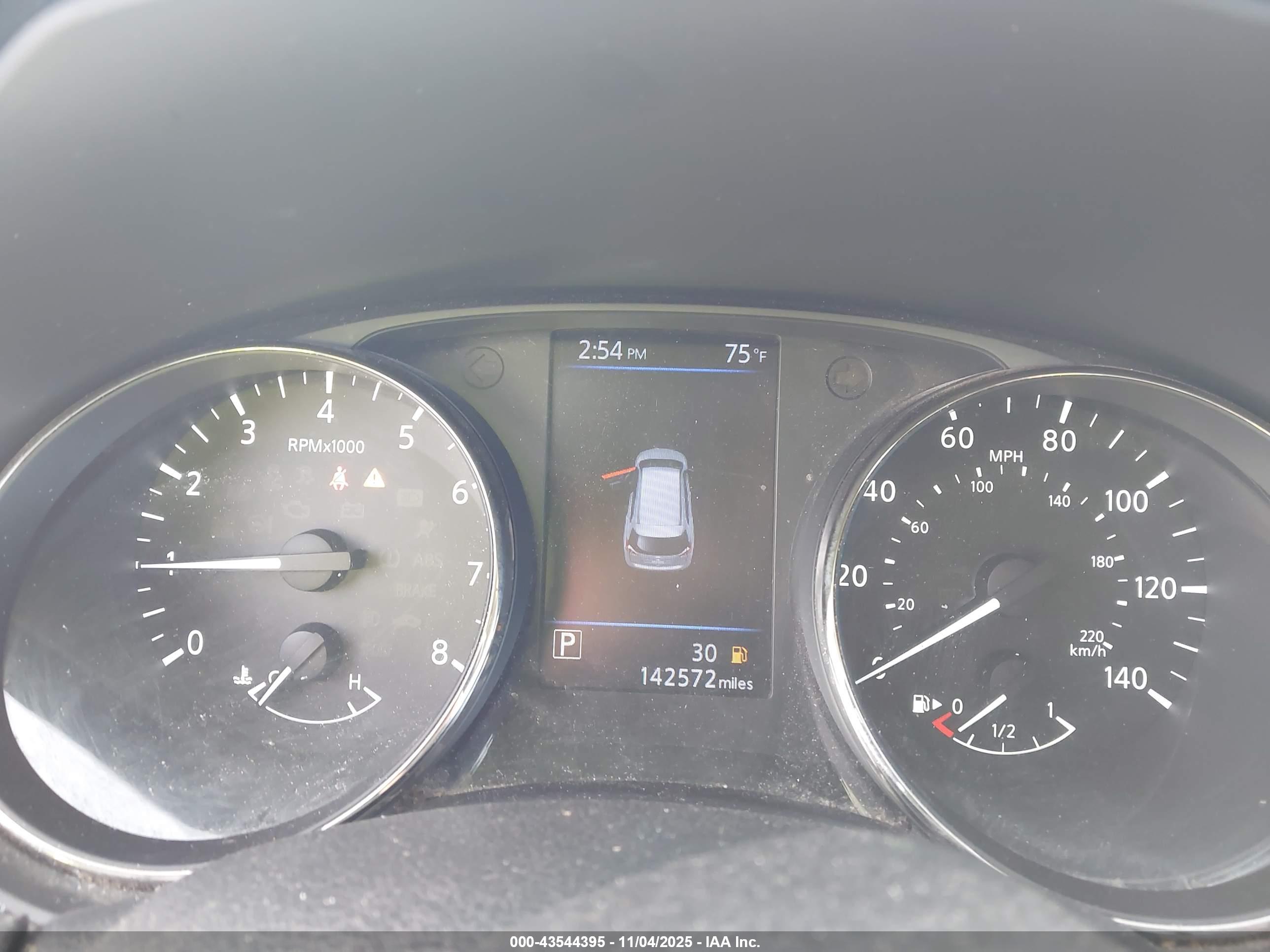 NISSAN ROGUE image 7