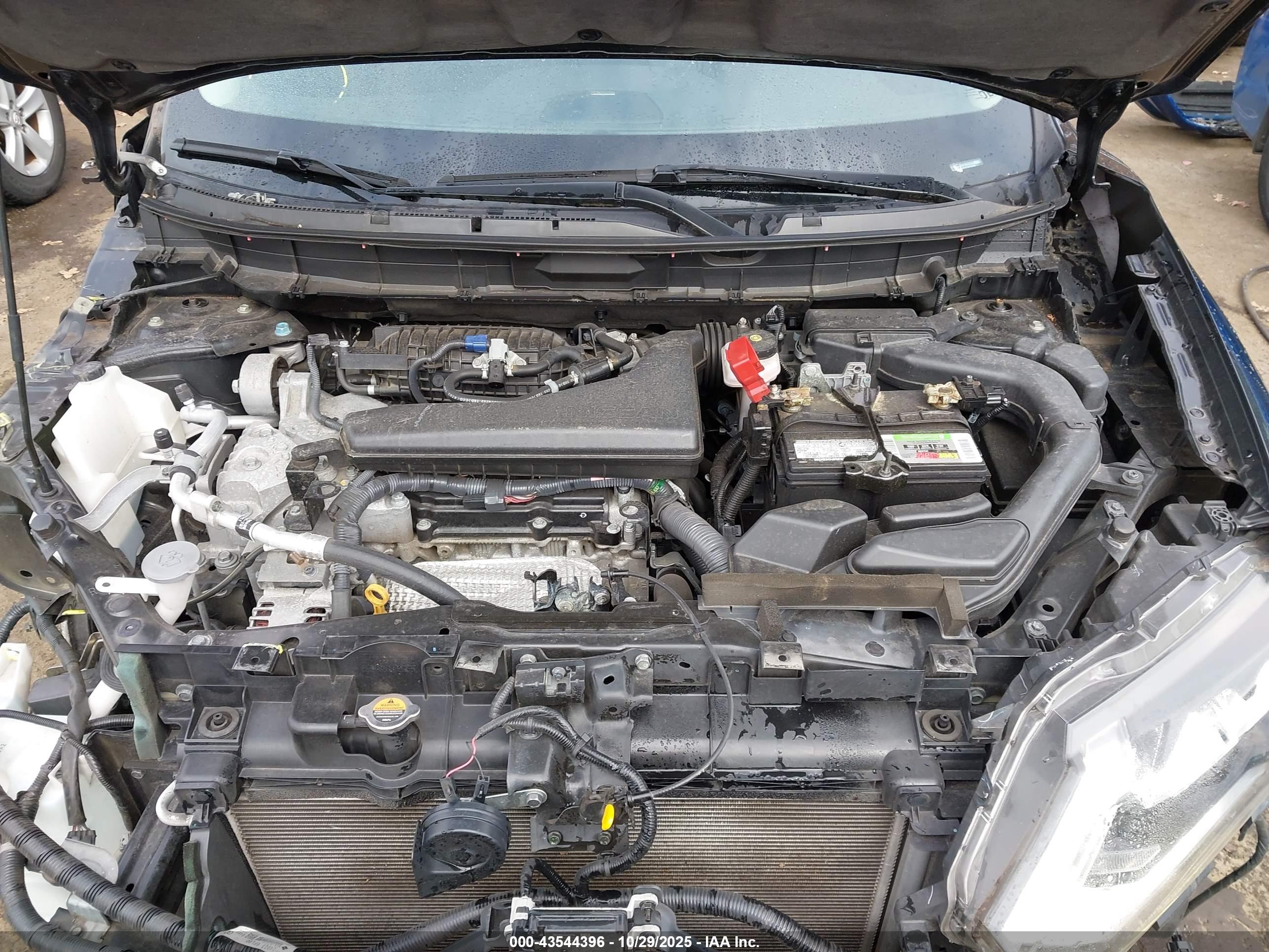 NISSAN ROGUE image 10