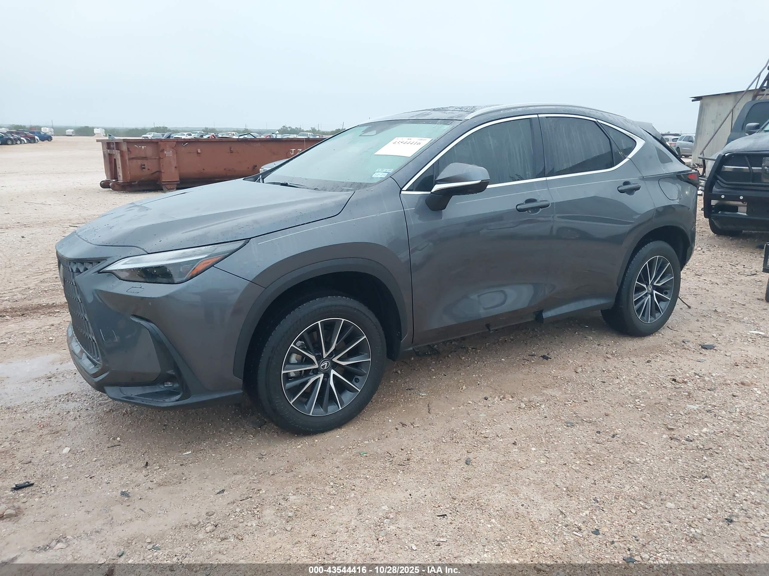LEXUS NX image 2