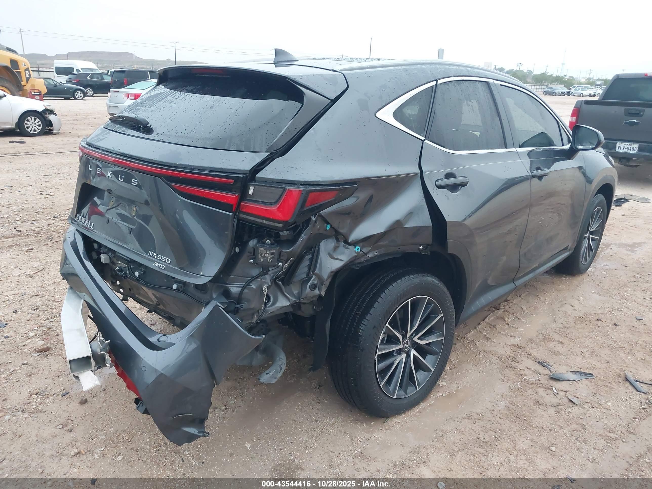 LEXUS NX image 6