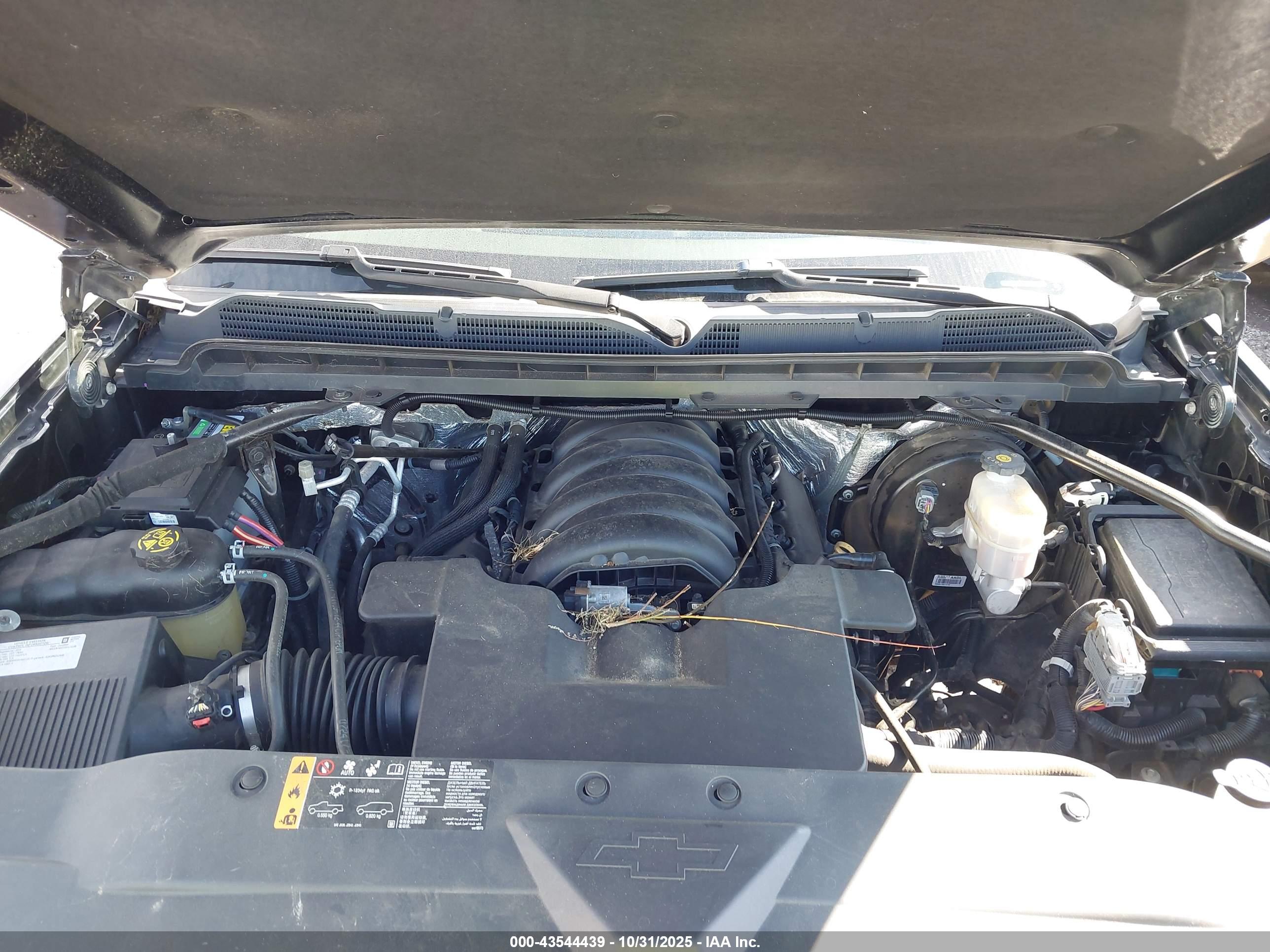 CHEVROLET SILVERADO image 10