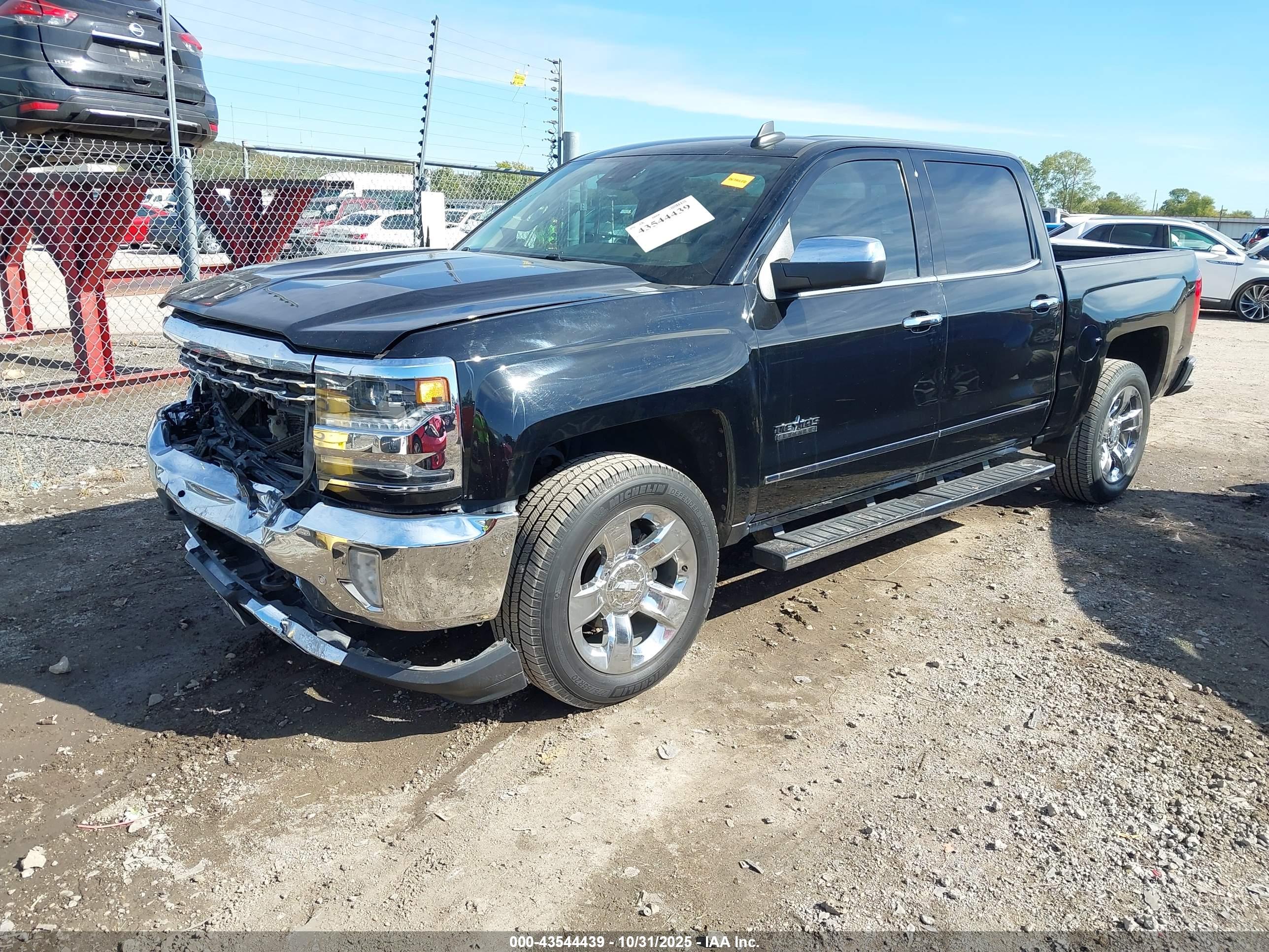 CHEVROLET SILVERADO image 2