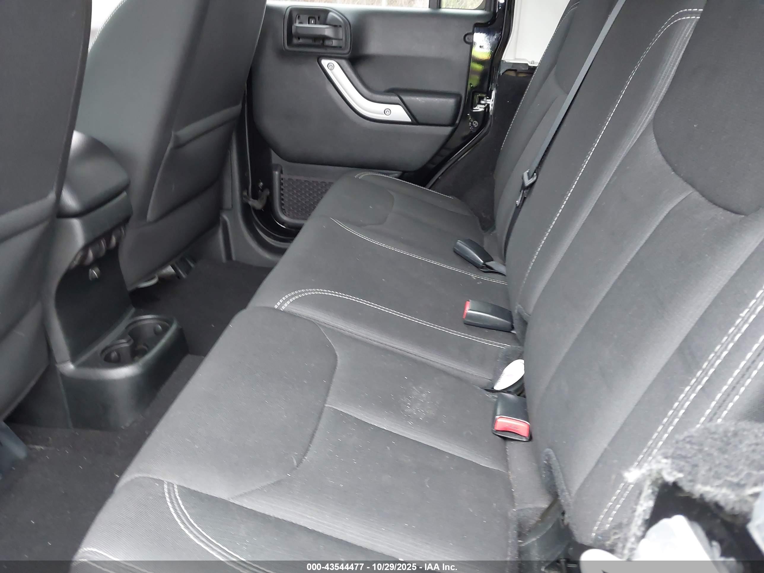 JEEP WRANGLER image 8