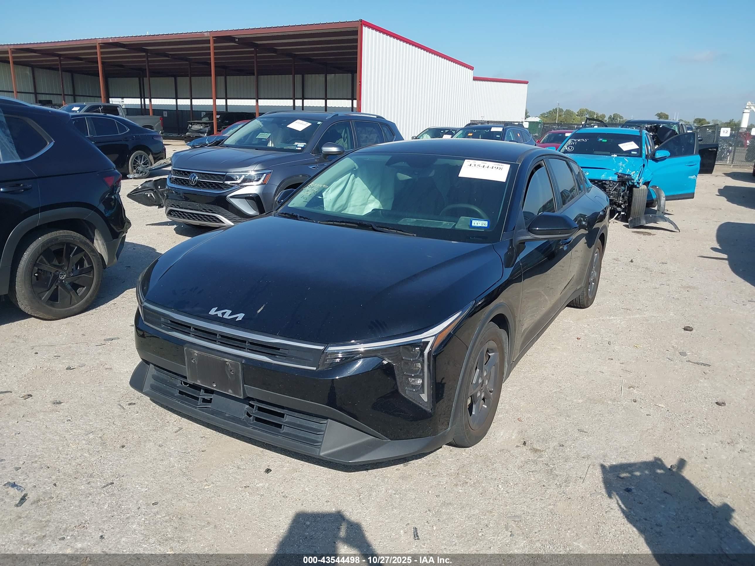 KIA K4 image 2