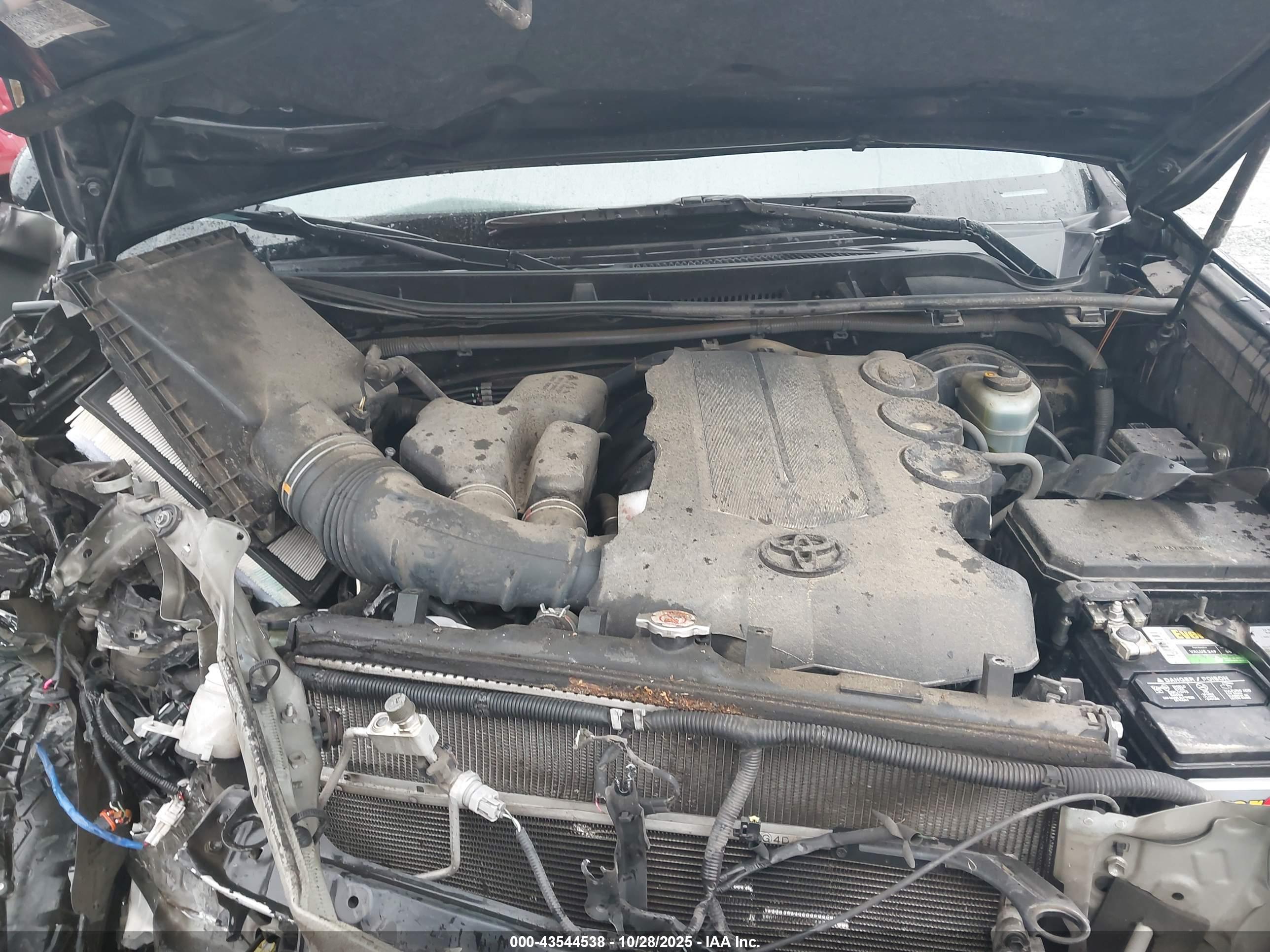 TOYOTA 4RUNNER image 10