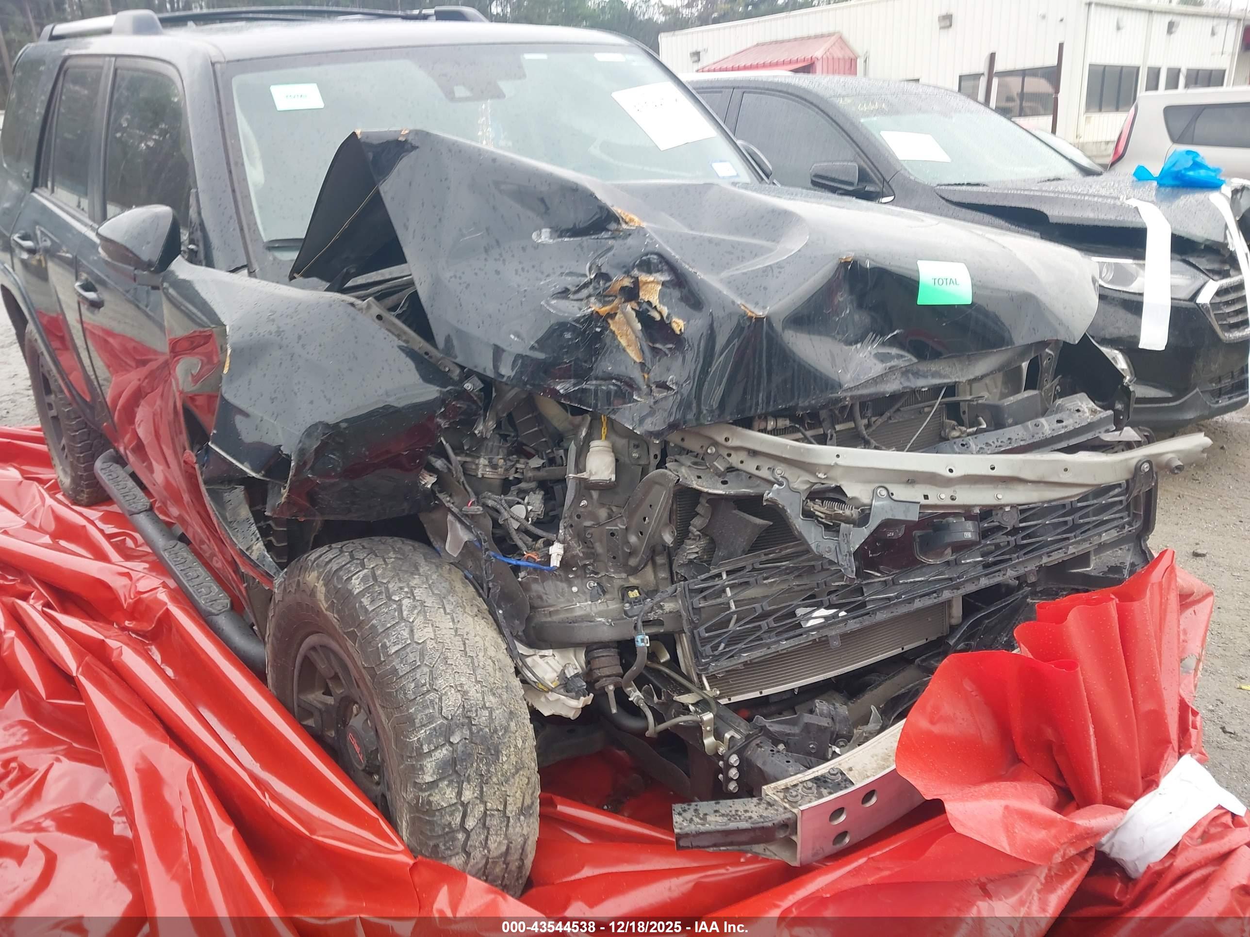 TOYOTA 4RUNNER image 6