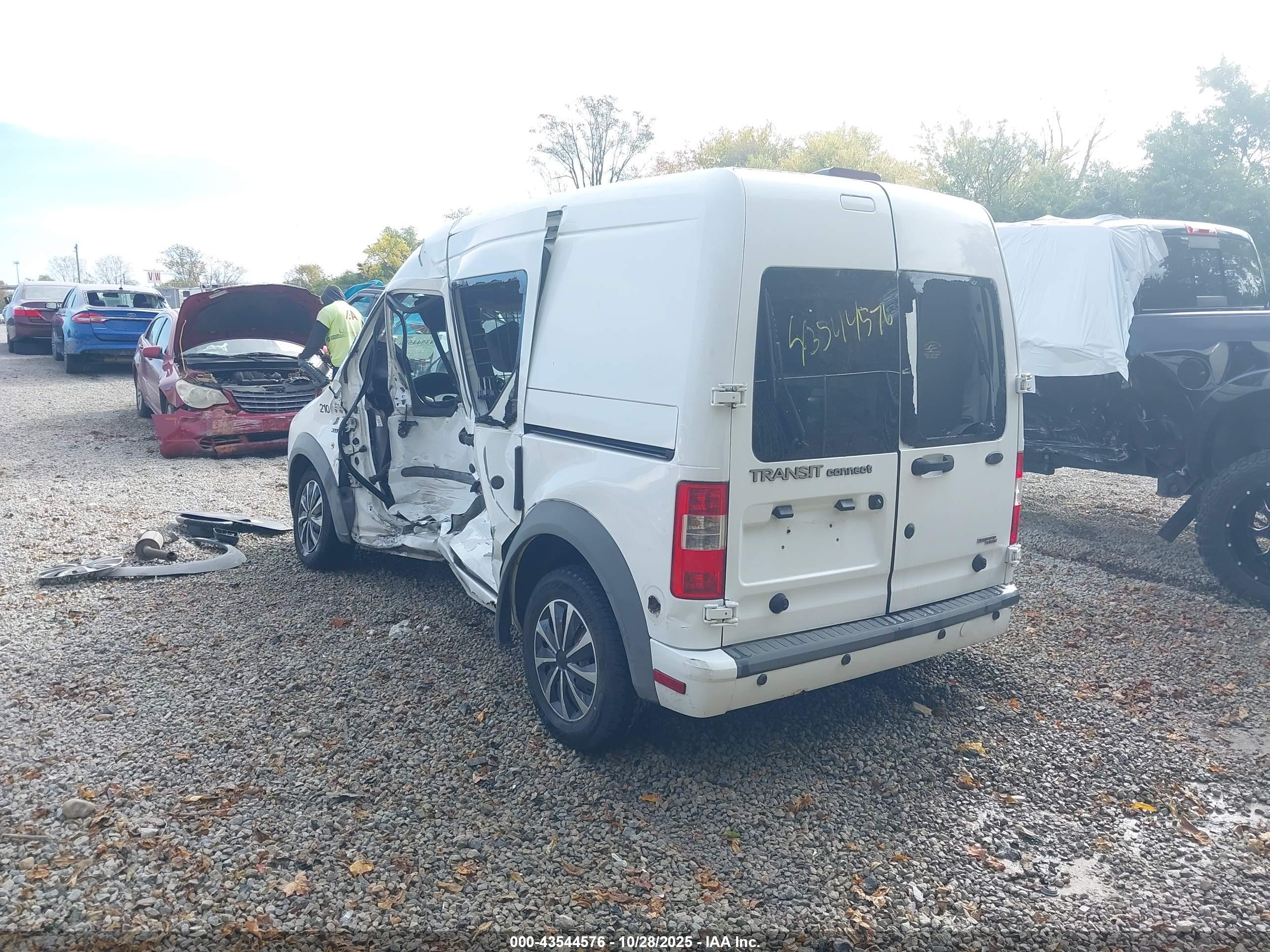 FORD TRANSIT image 3