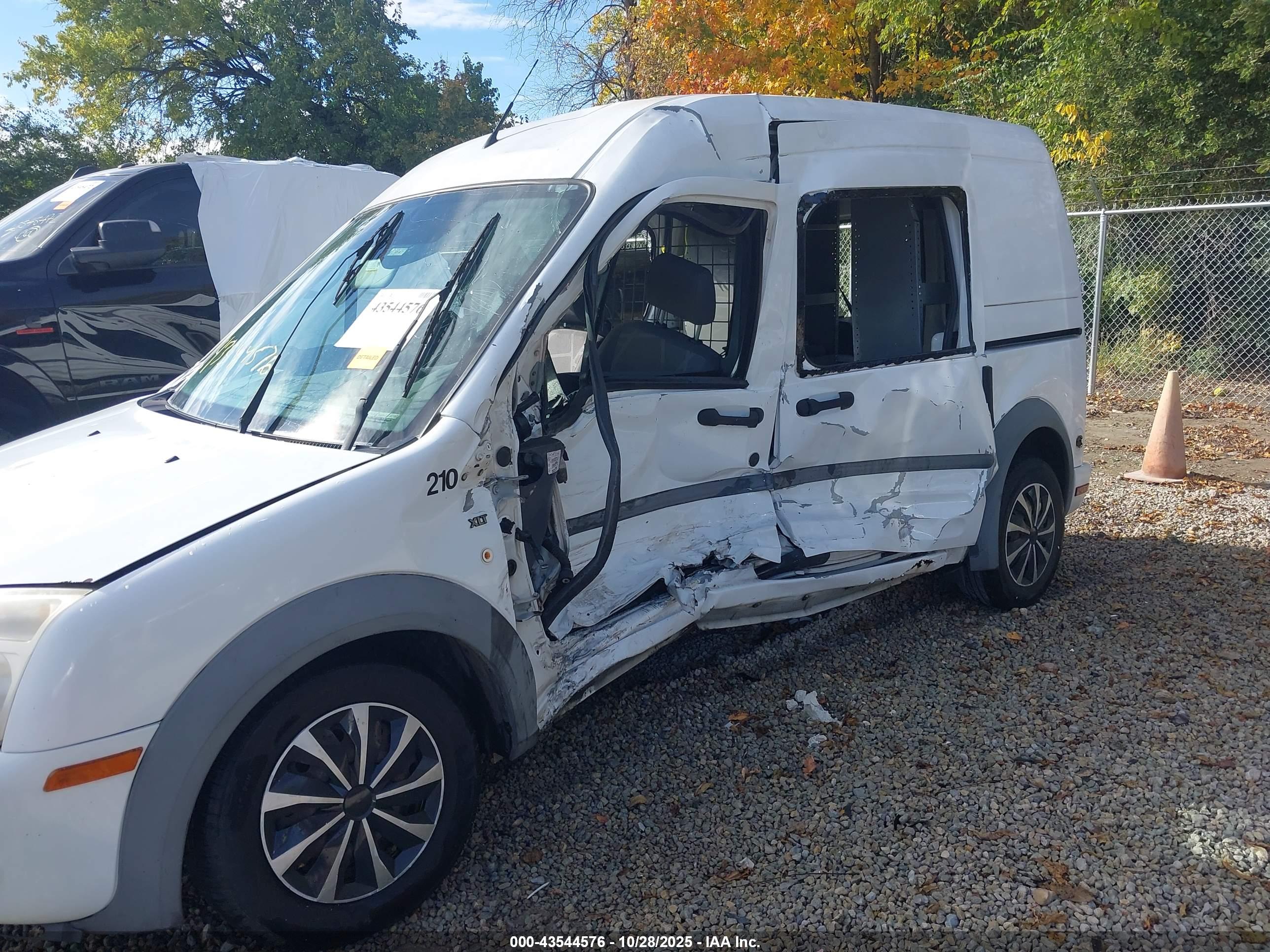 FORD TRANSIT image 6
