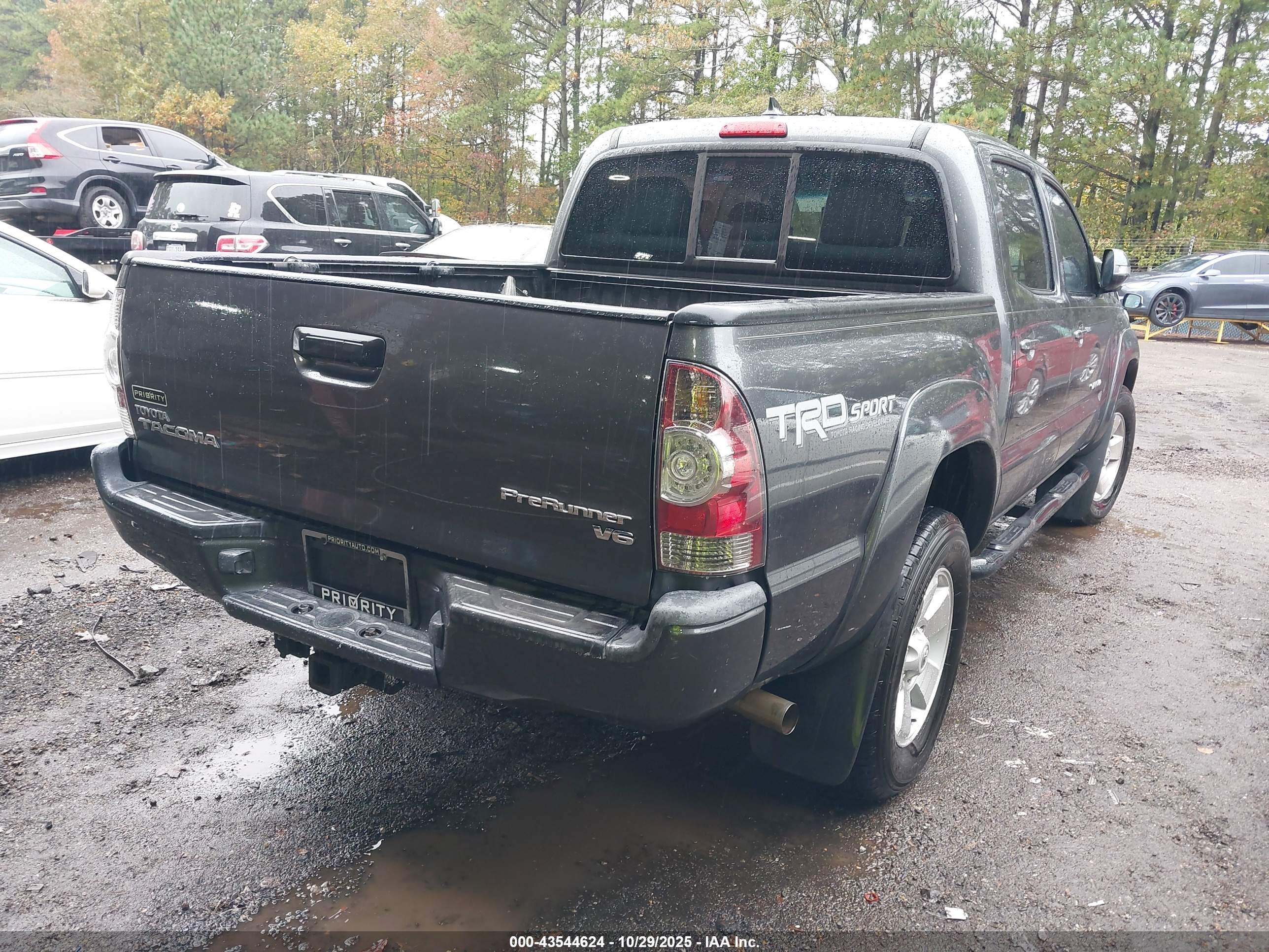 TOYOTA TACOMA image 4