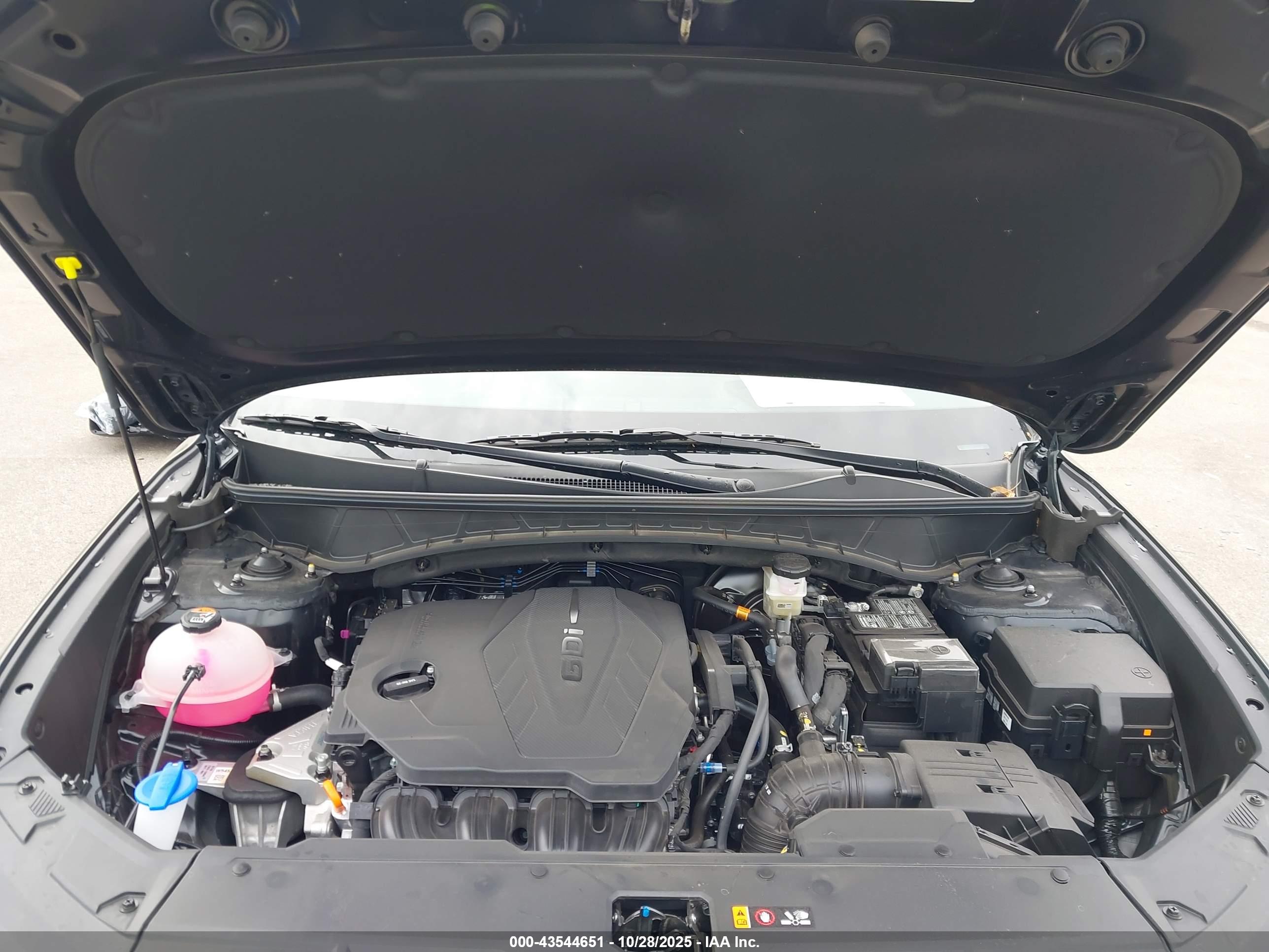 HYUNDAI TUCSON image 10