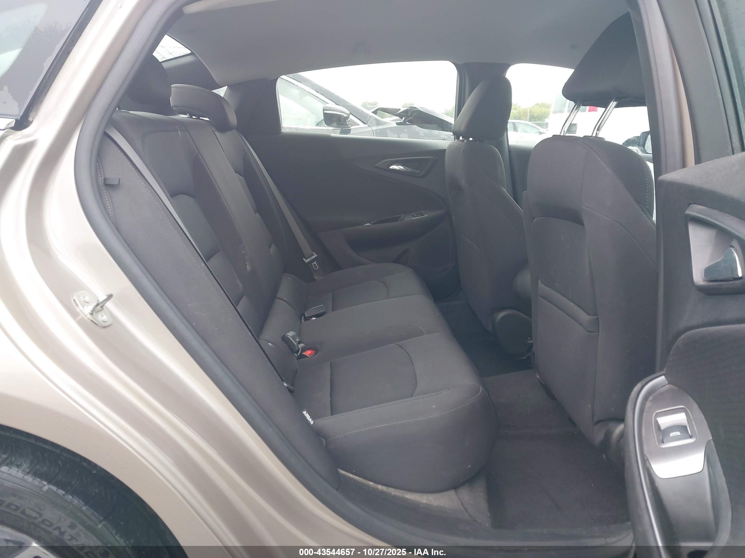 CHEVROLET MALIBU image 8