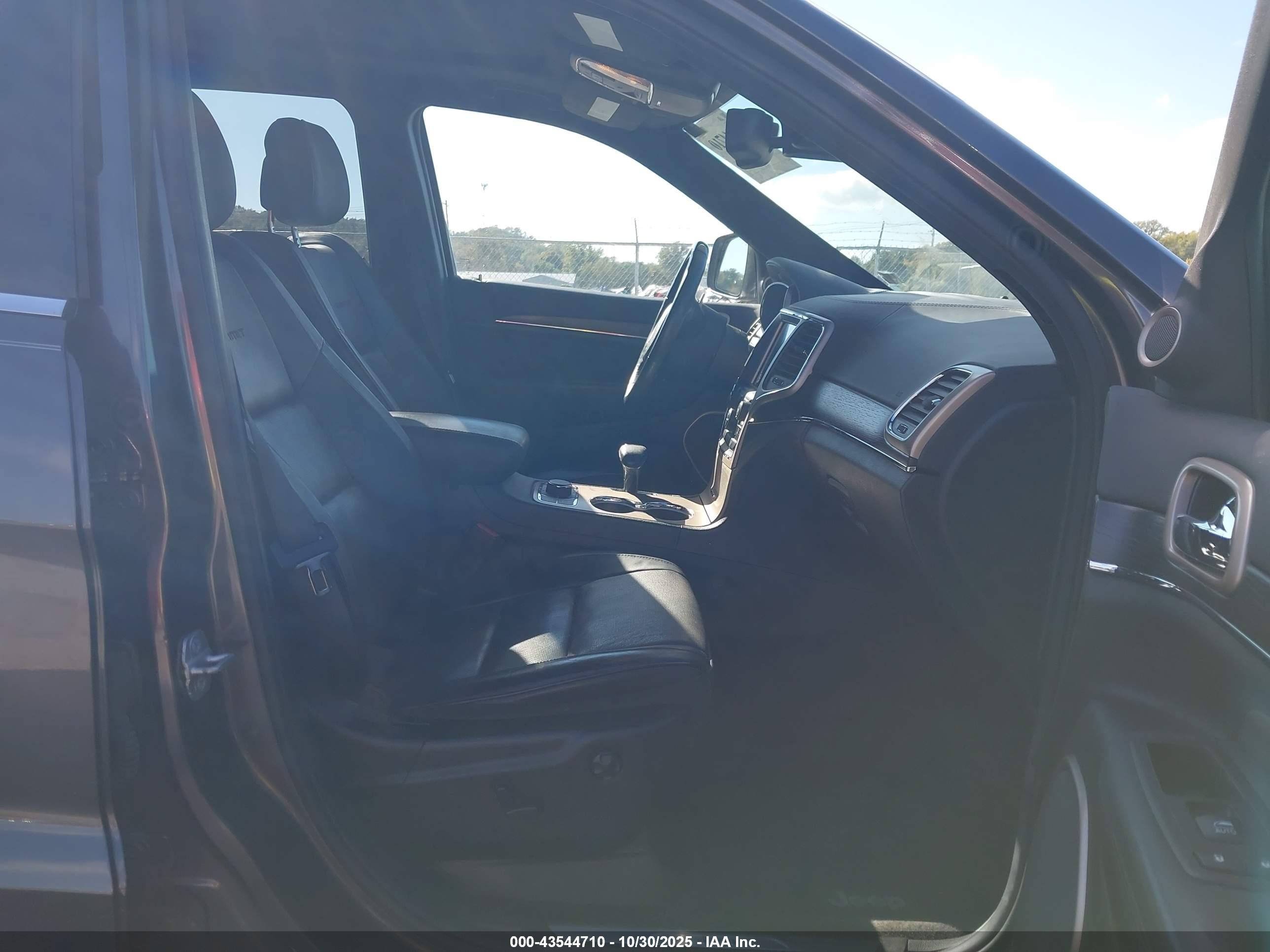 JEEP GRAND image 5