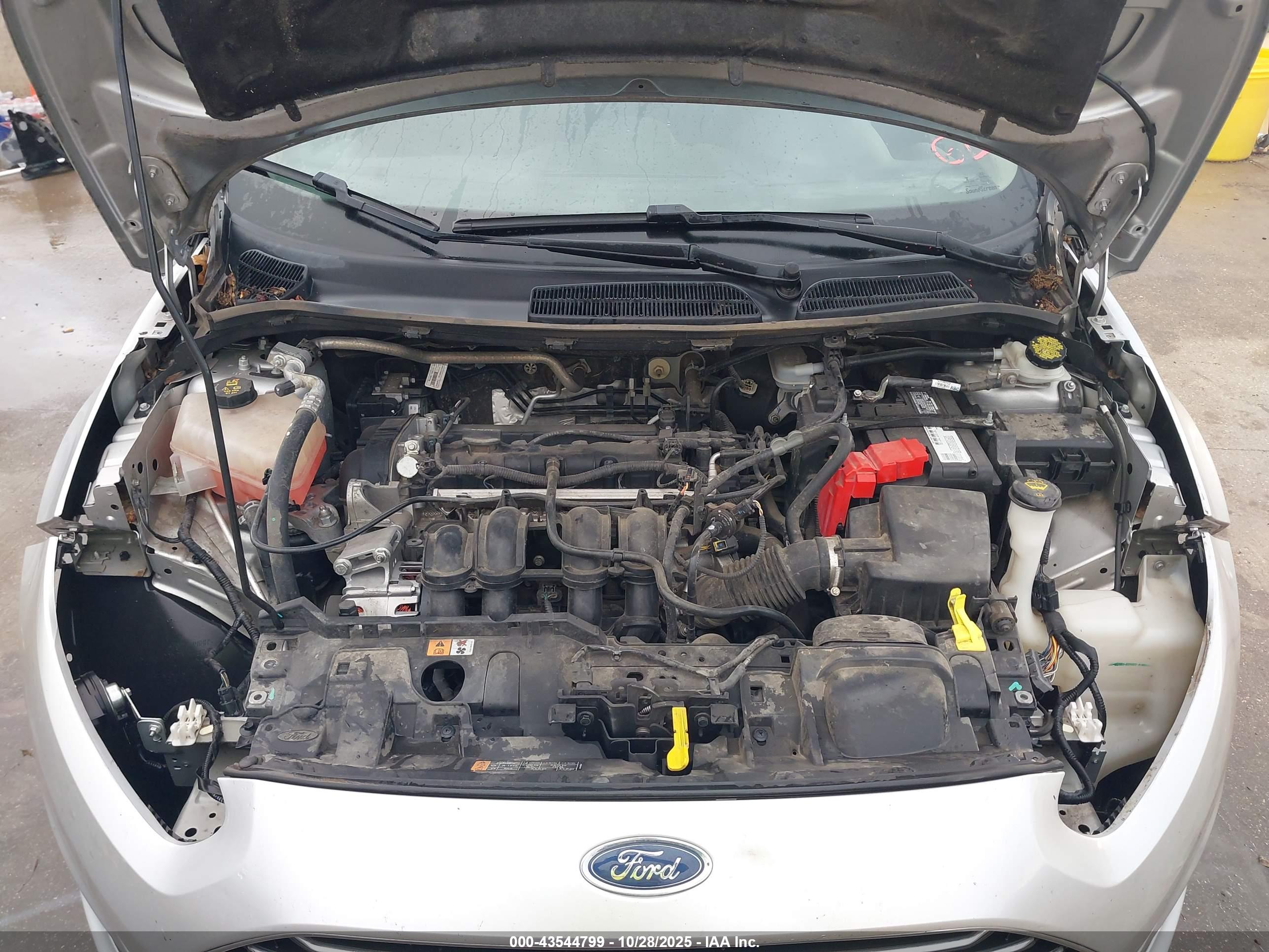 FORD FIESTA image 10