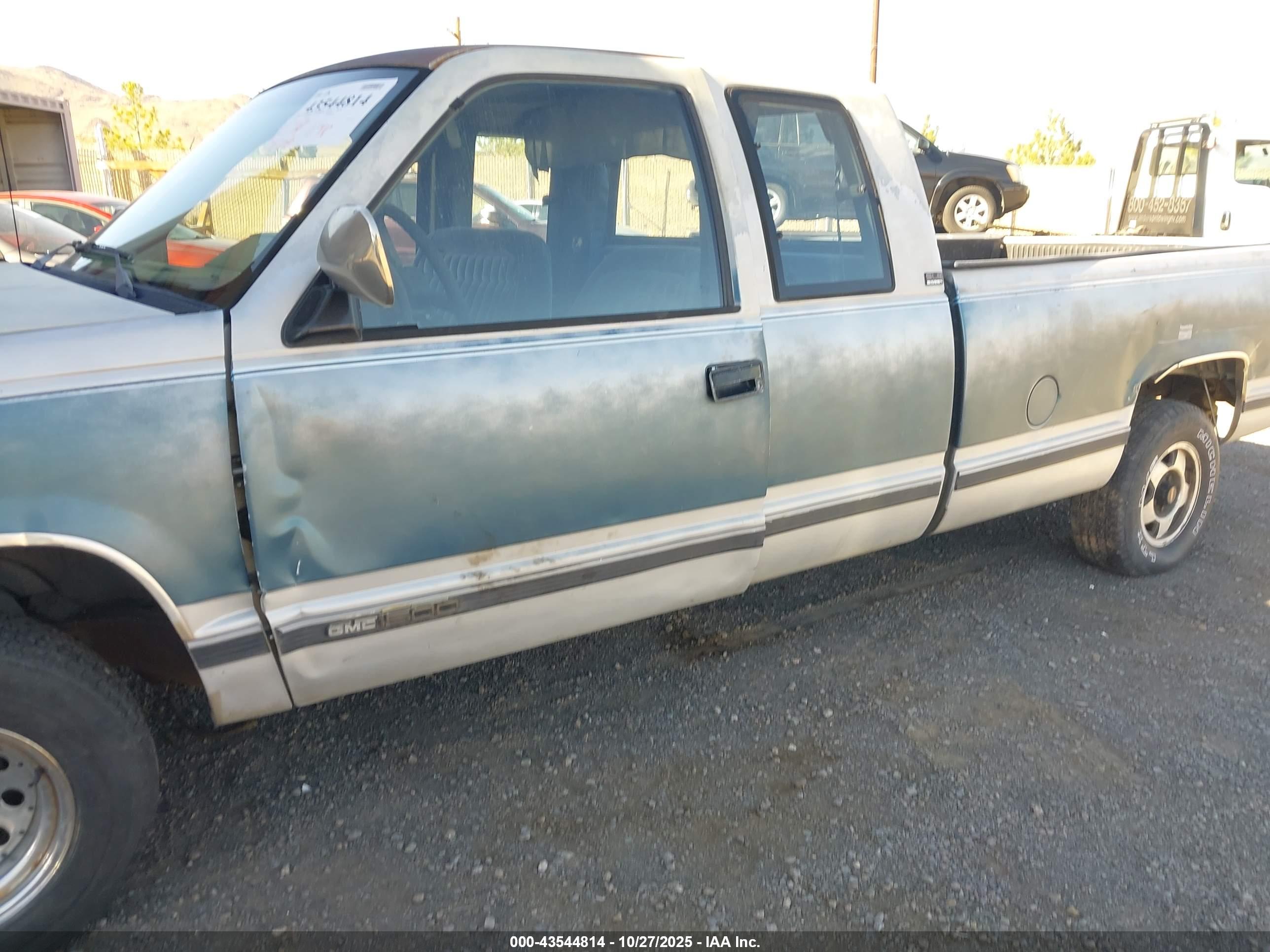 GMC SIERRA image 6