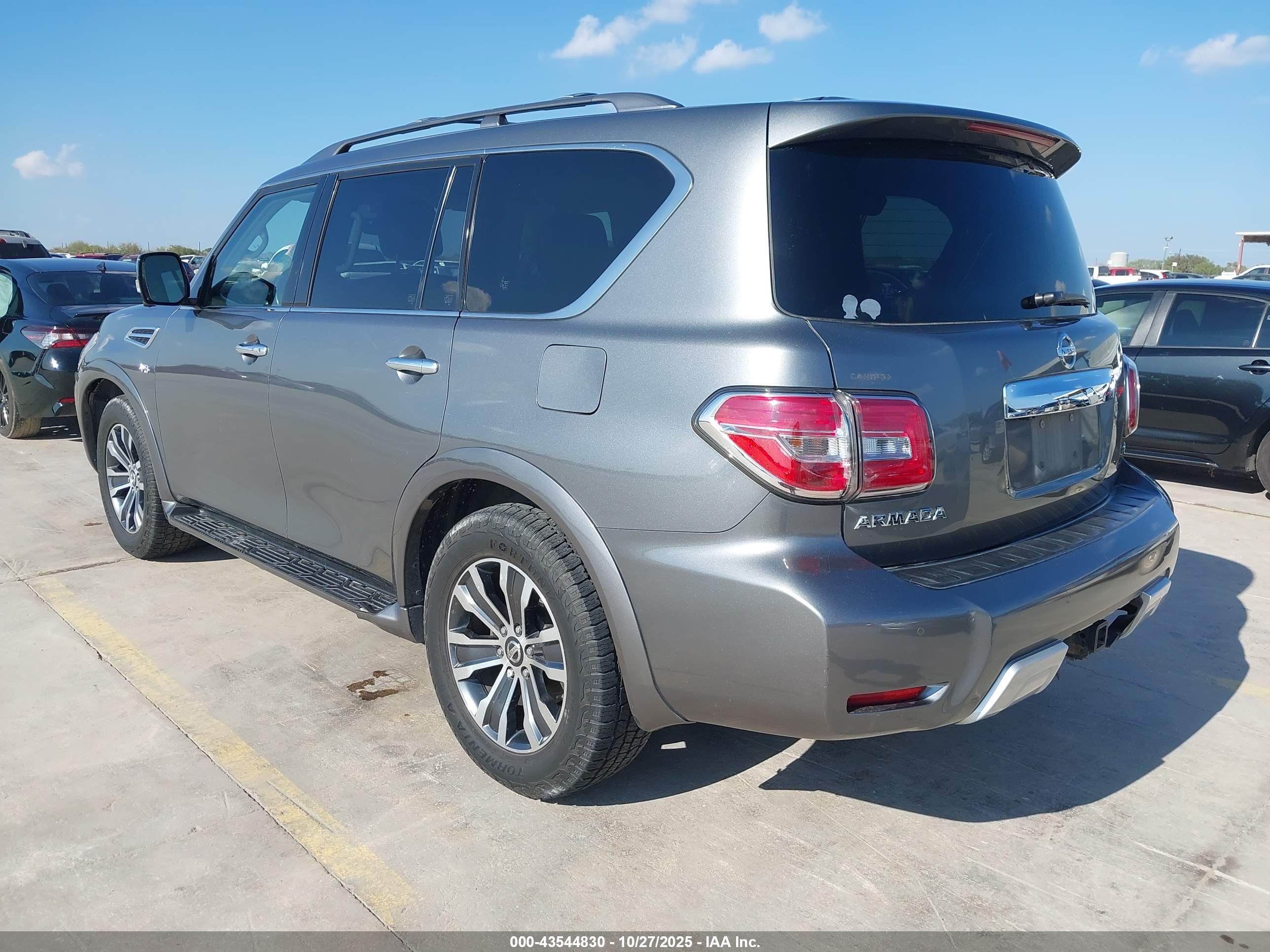 NISSAN ARMADA image 3