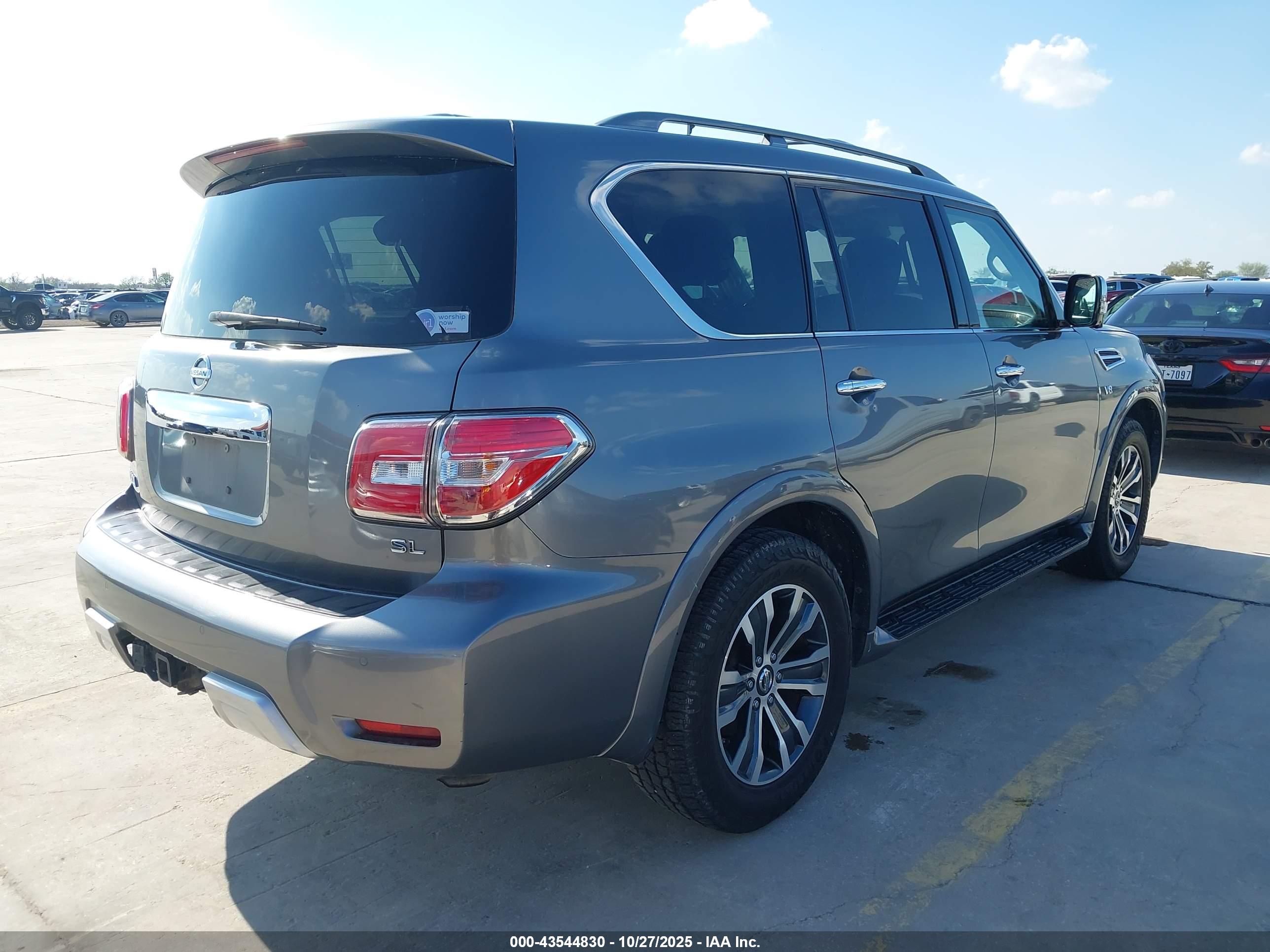 NISSAN ARMADA image 4