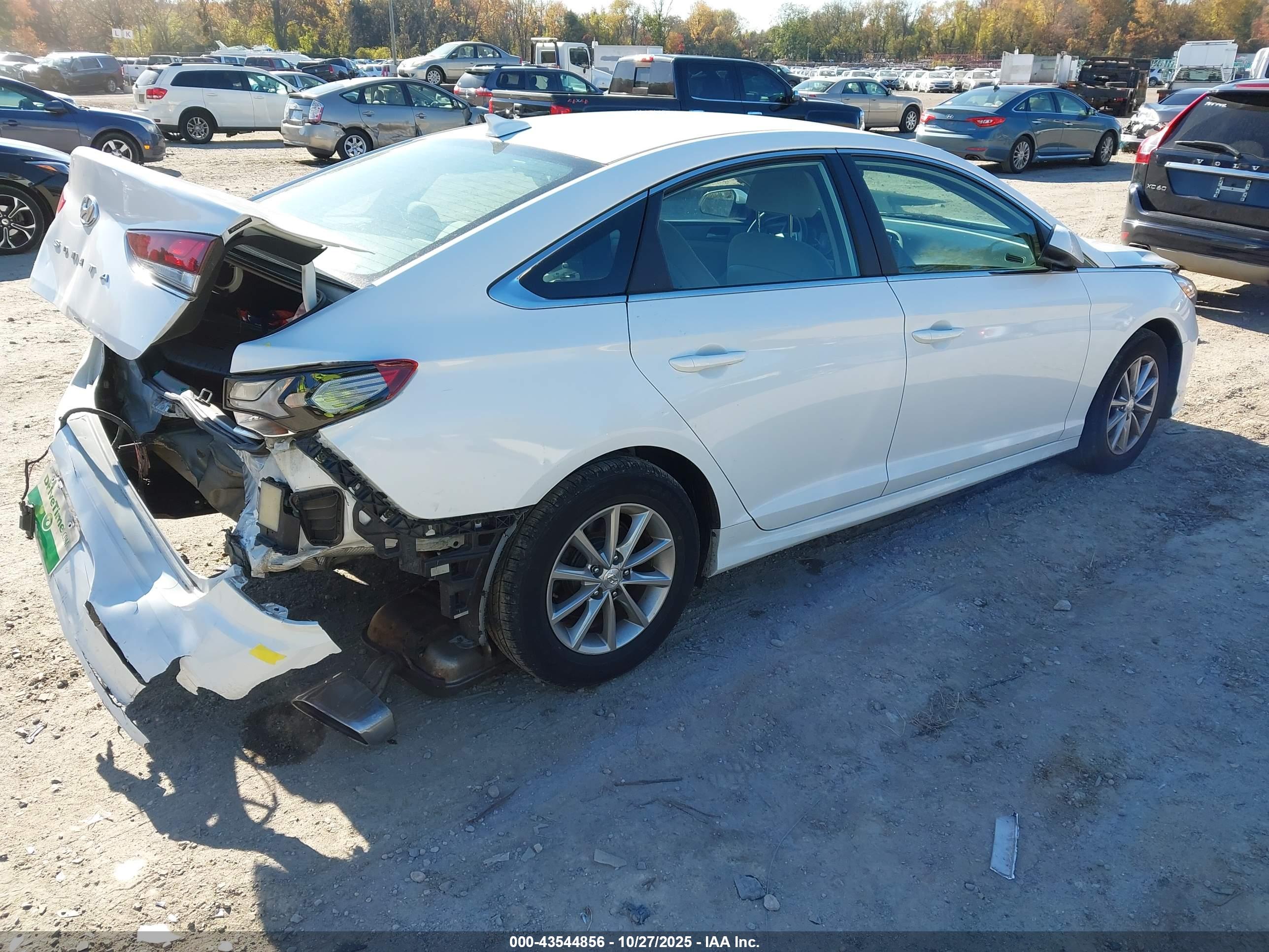HYUNDAI SONATA image 4