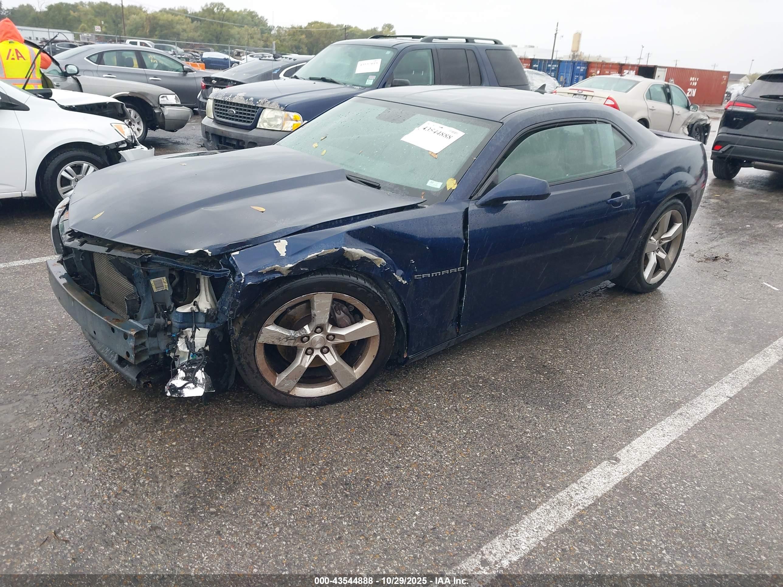 CHEVROLET CAMARO image 2