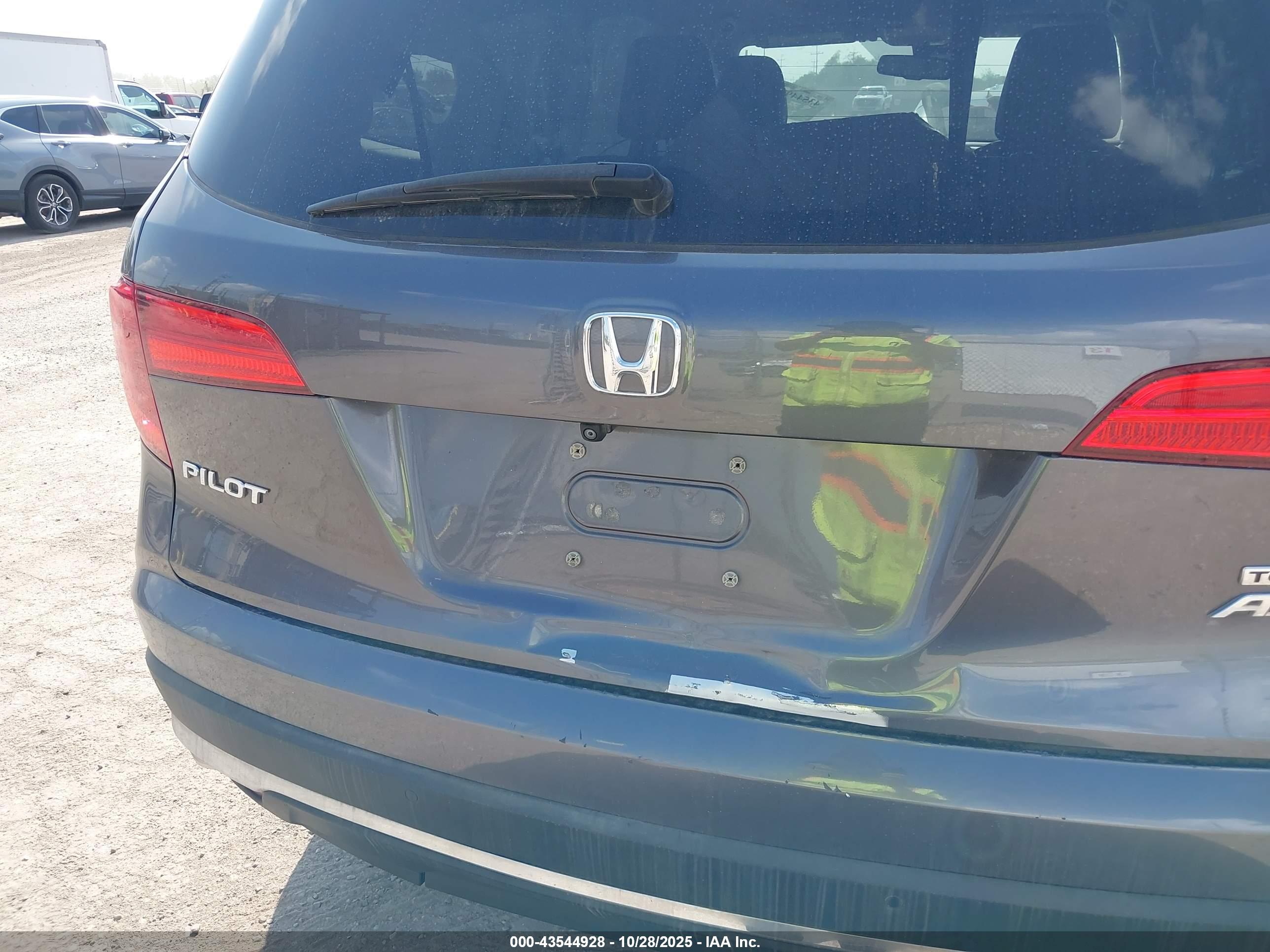 HONDA PILOT image 6