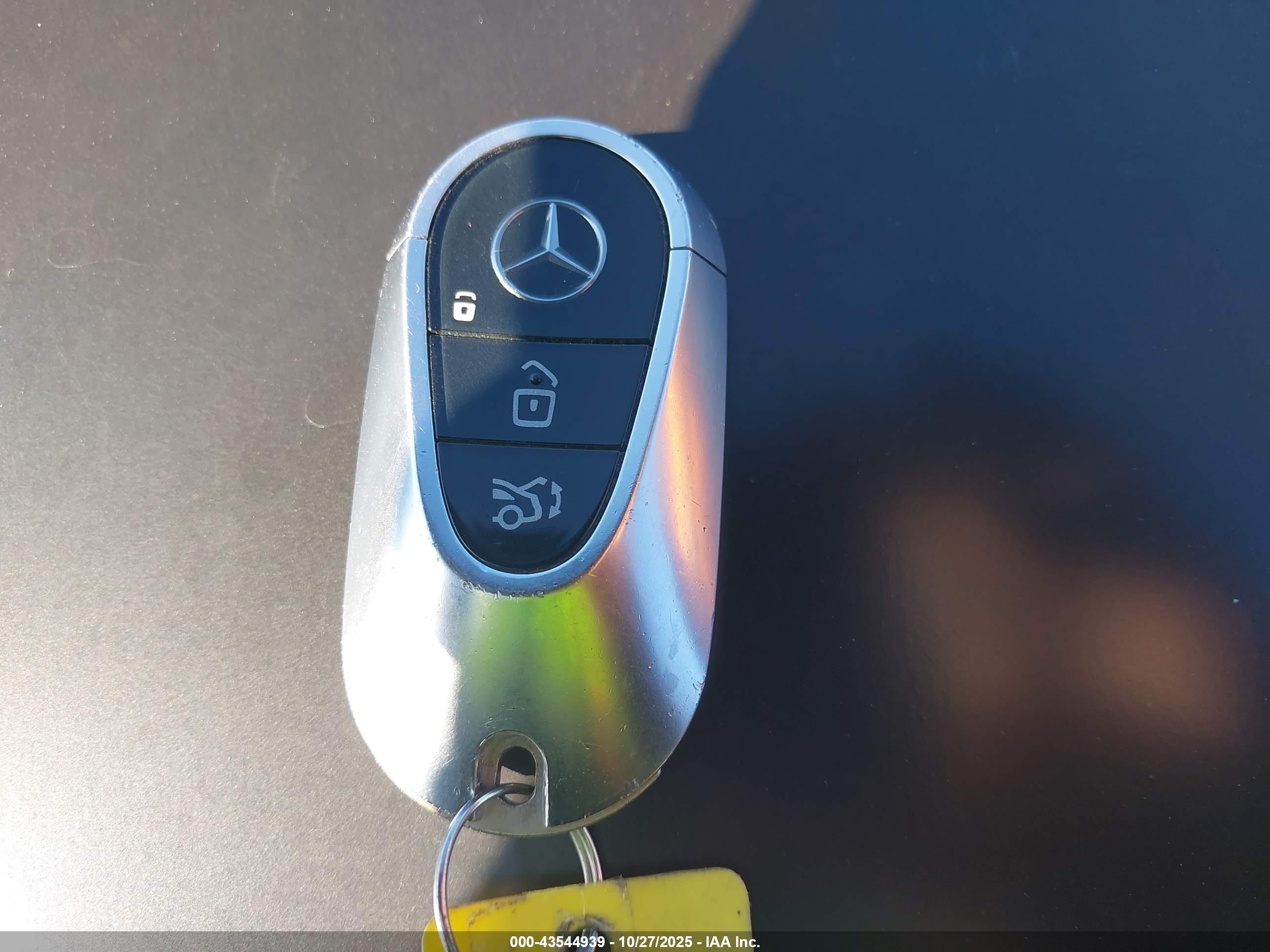 MERCEDES-BENZ S image 11