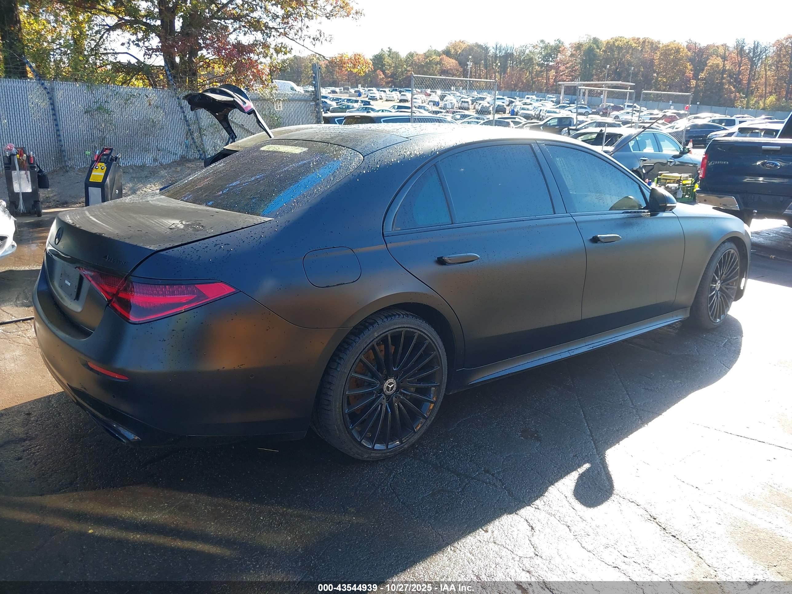 MERCEDES-BENZ S image 4