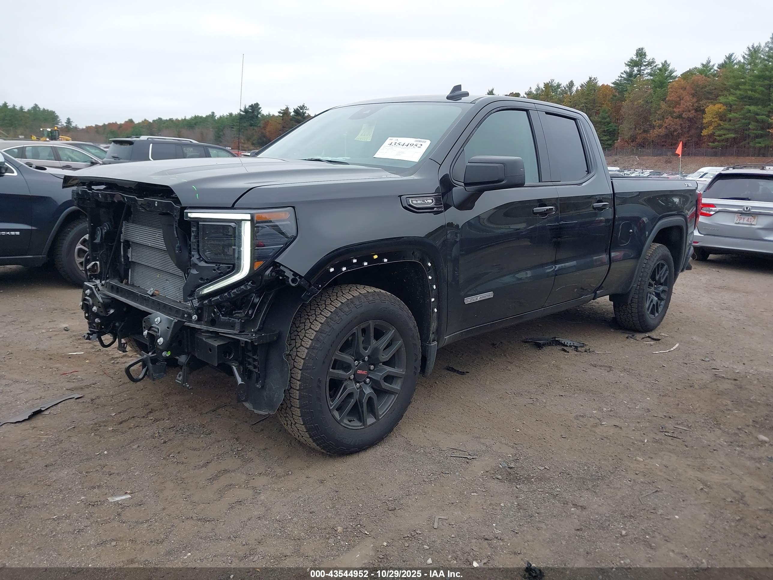 GMC SIERRA image 2