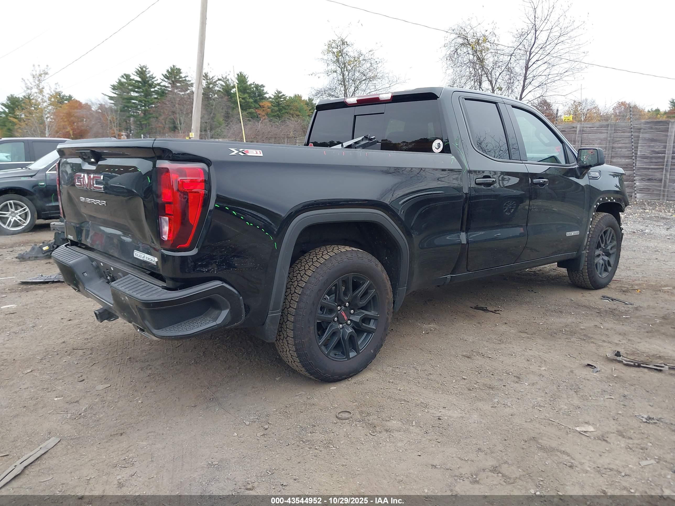 GMC SIERRA image 4