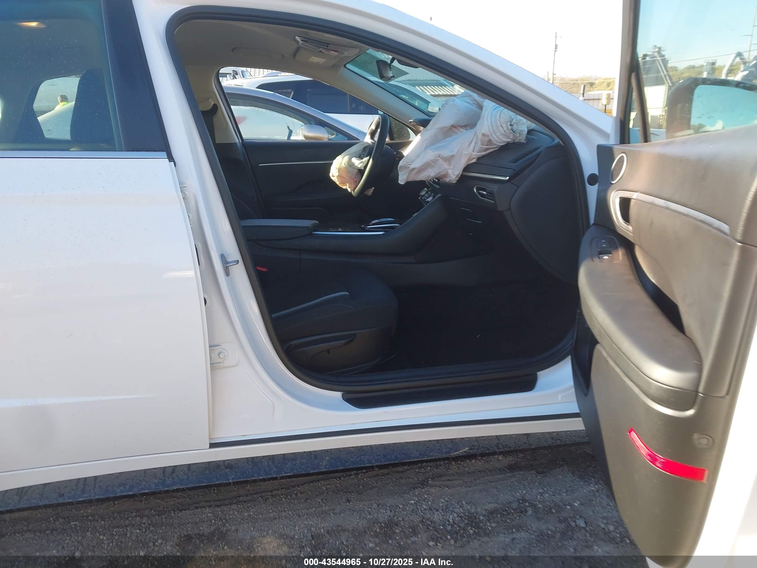 HYUNDAI SONATA image 5