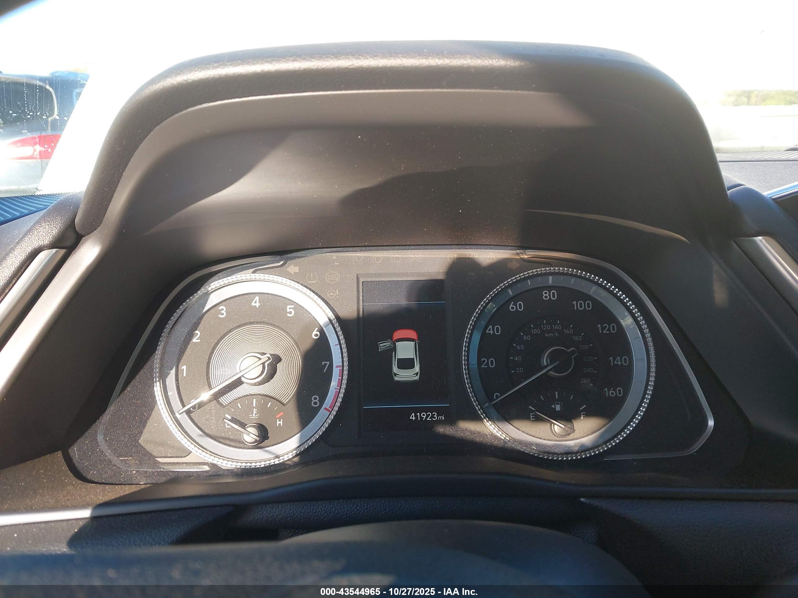 HYUNDAI SONATA image 7